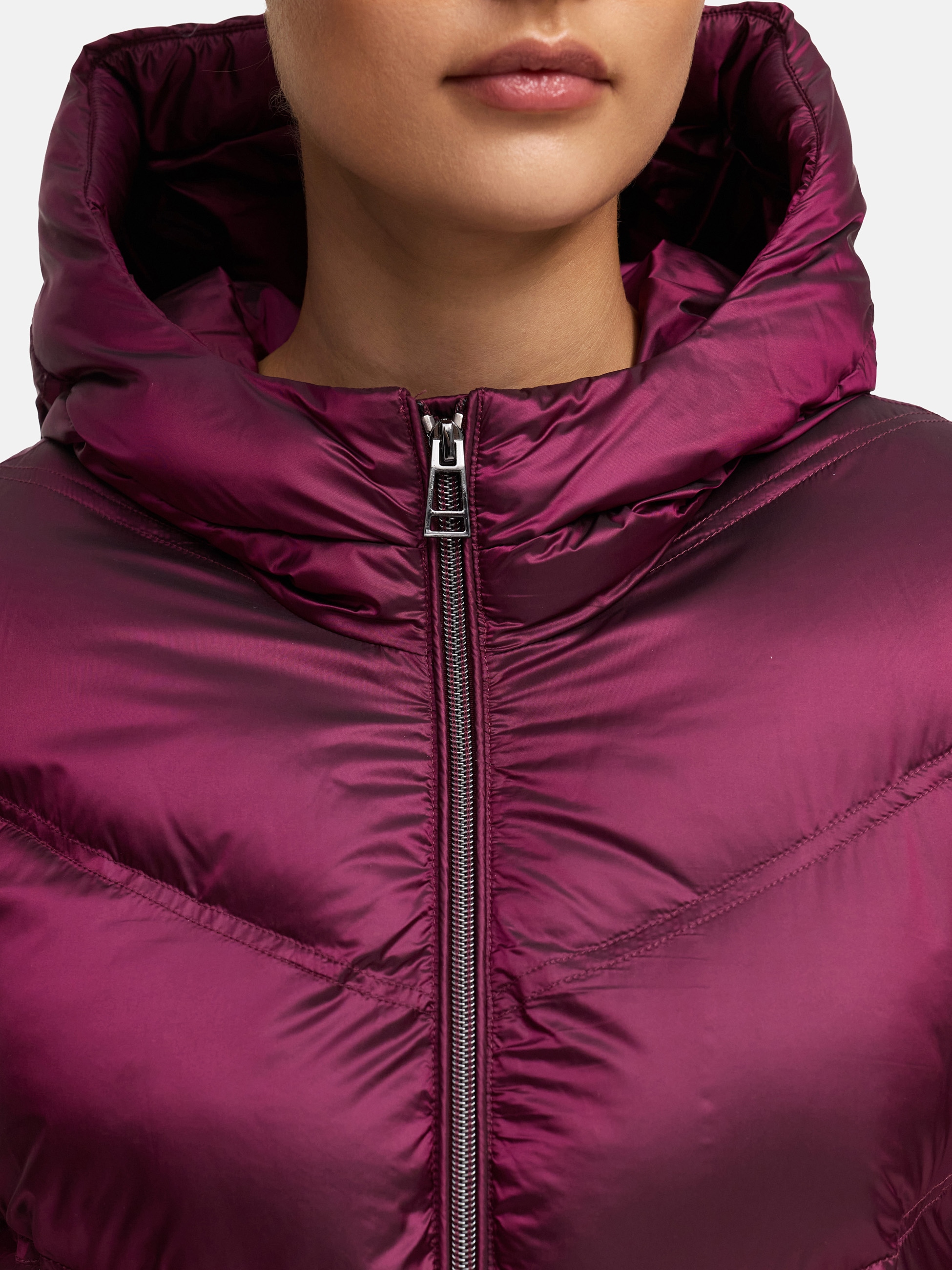 MANISA Steppjacke, mit Kapuze, mit Stehkragen, Kapuze und elastischem Ärmelsaum