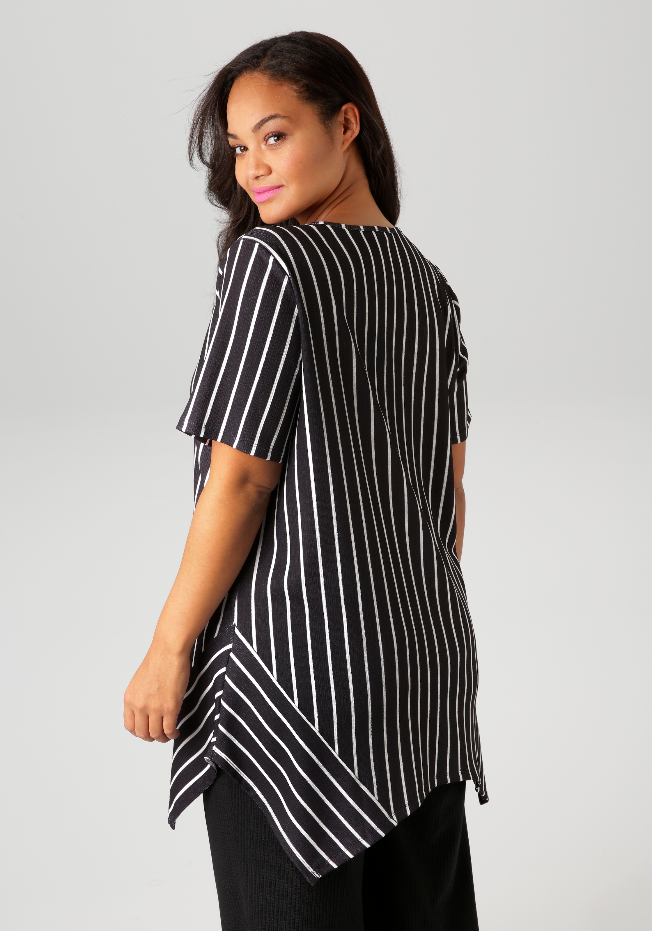 Aniston PLUS Blusenshirt, mit dezenter Streifenlook Struktur