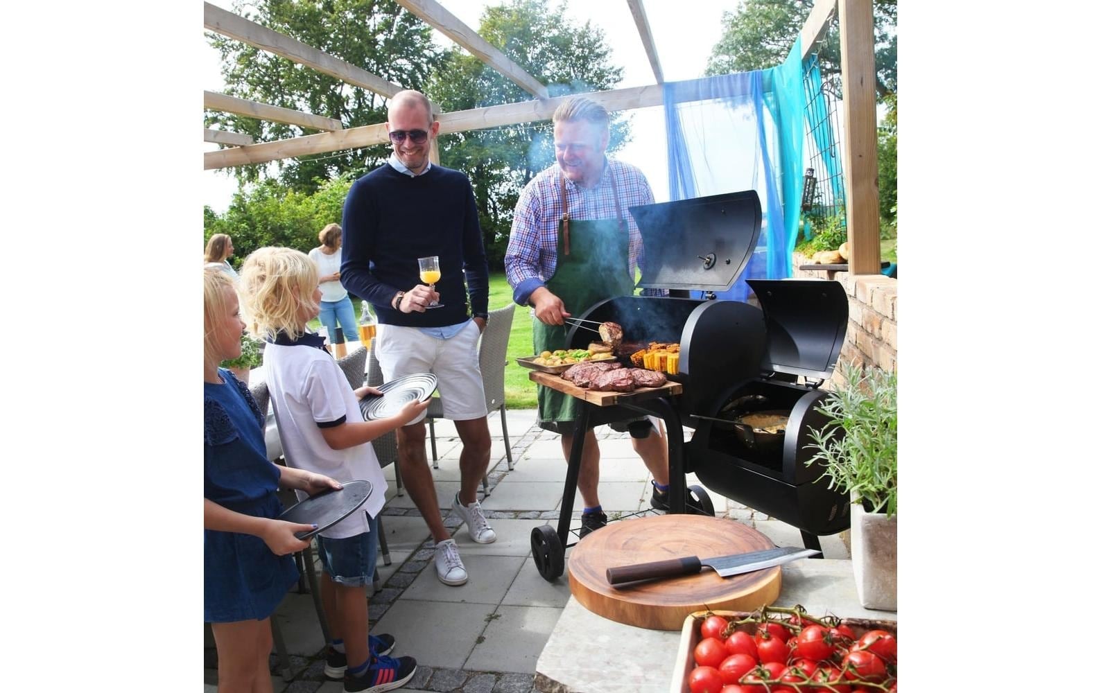 LANDMANN Barbecue au charbon de bois »Smoker Vinson 200« Mobiler Holzkohlegrill mit Ablagen