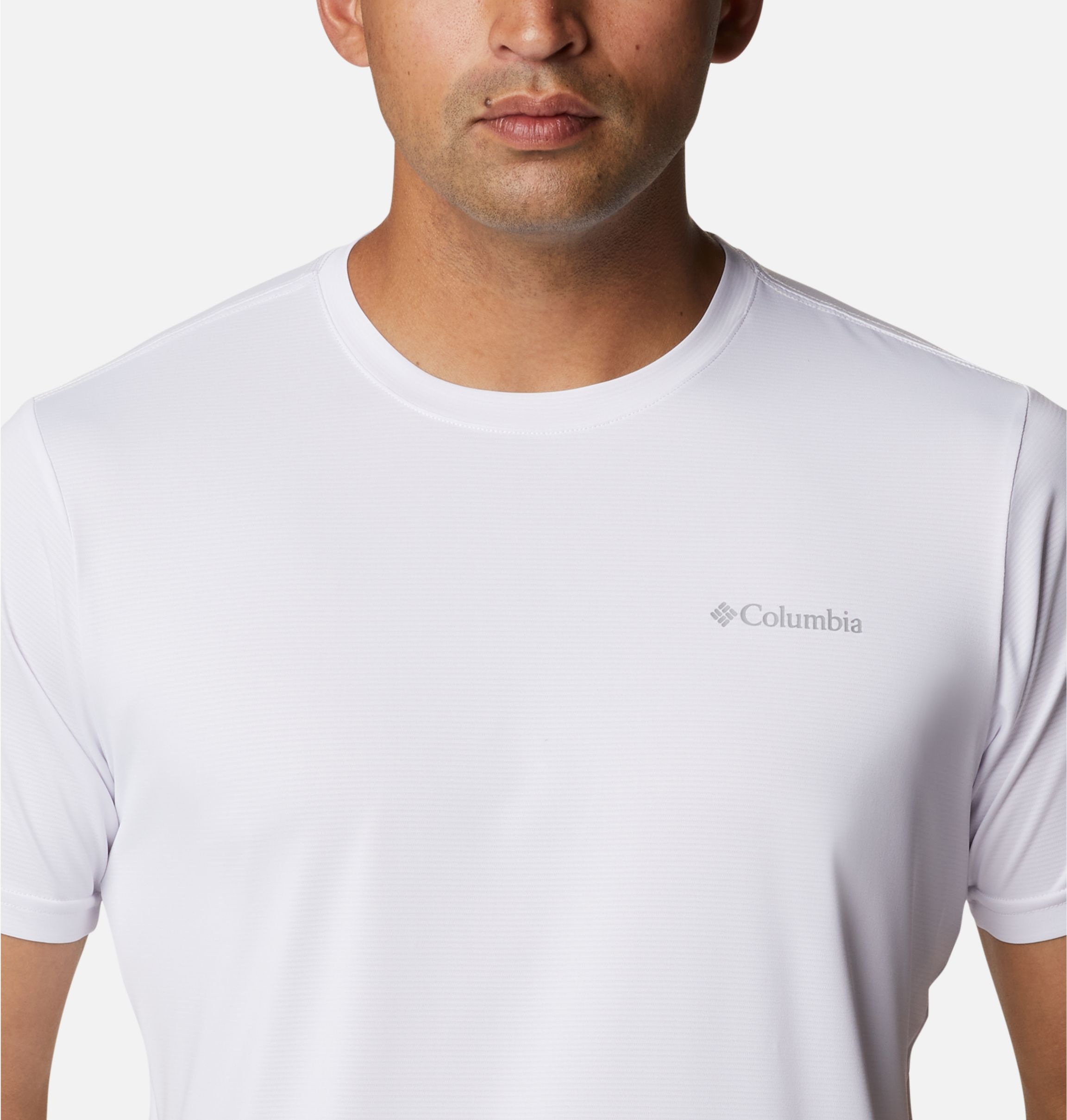 Columbia T-shirt fonctionnel design manches courtes, tissu à évacuation d'humidité, en polyester