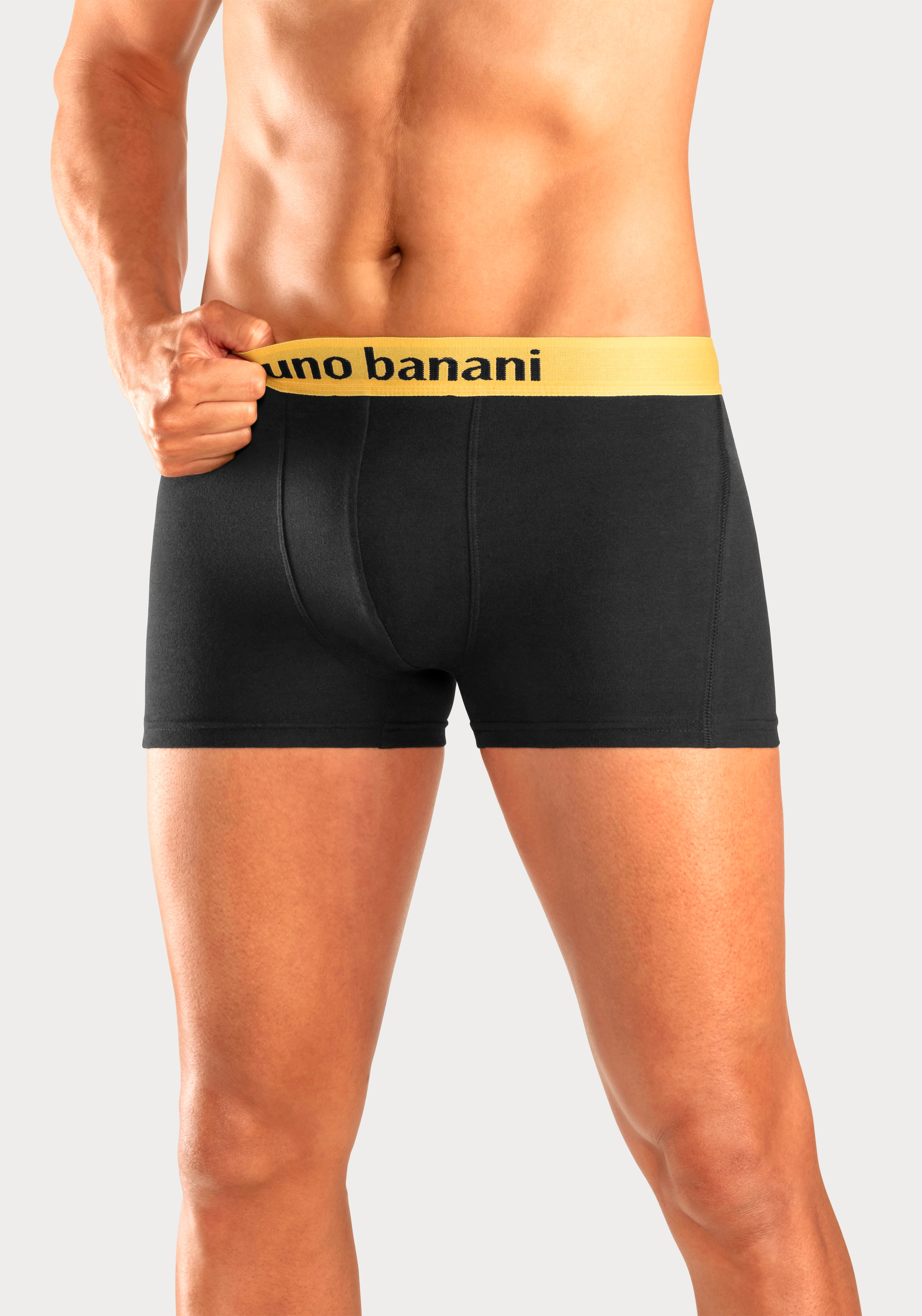 Bruno Banani Boxer »Boxershorts für Herren«, (Packung, 4 St.), mit farbigen Marken-Schriftzug am Bündchen