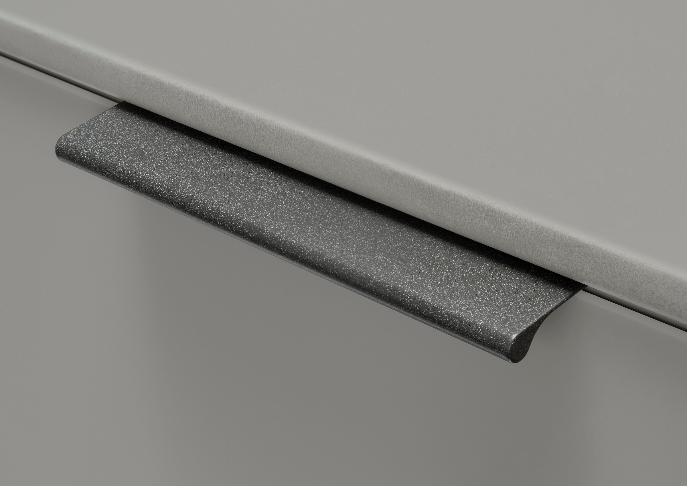 WIEMANN Armoire à portes pliantes »Monaco« Teil-Glasfront sowie hochwertige Beschläge inkl. Schubladendämpfung