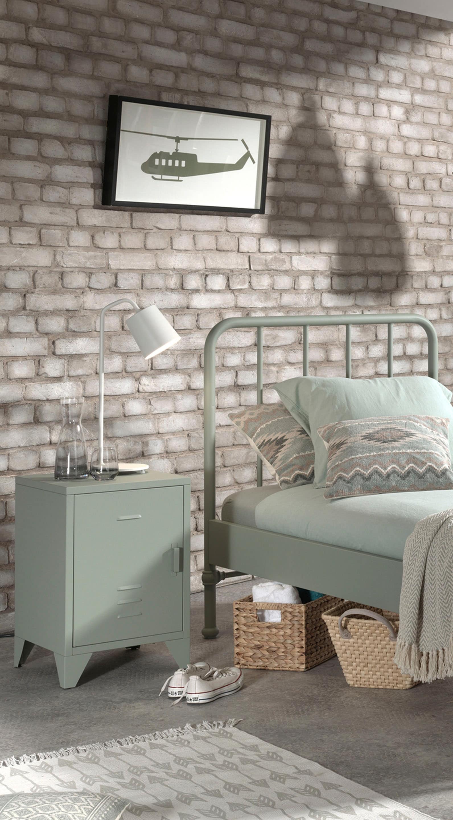 Vipack Nachtkonsole »Bronxx, mit 1 Tür mit Magnetverschluss, dahinter 2 geräumige Fächer« B/H/T ca. 40x60x40cm, moderner Industrial-Style, verschiedene Farben,  recht oder links anstellbar, trendige Farben