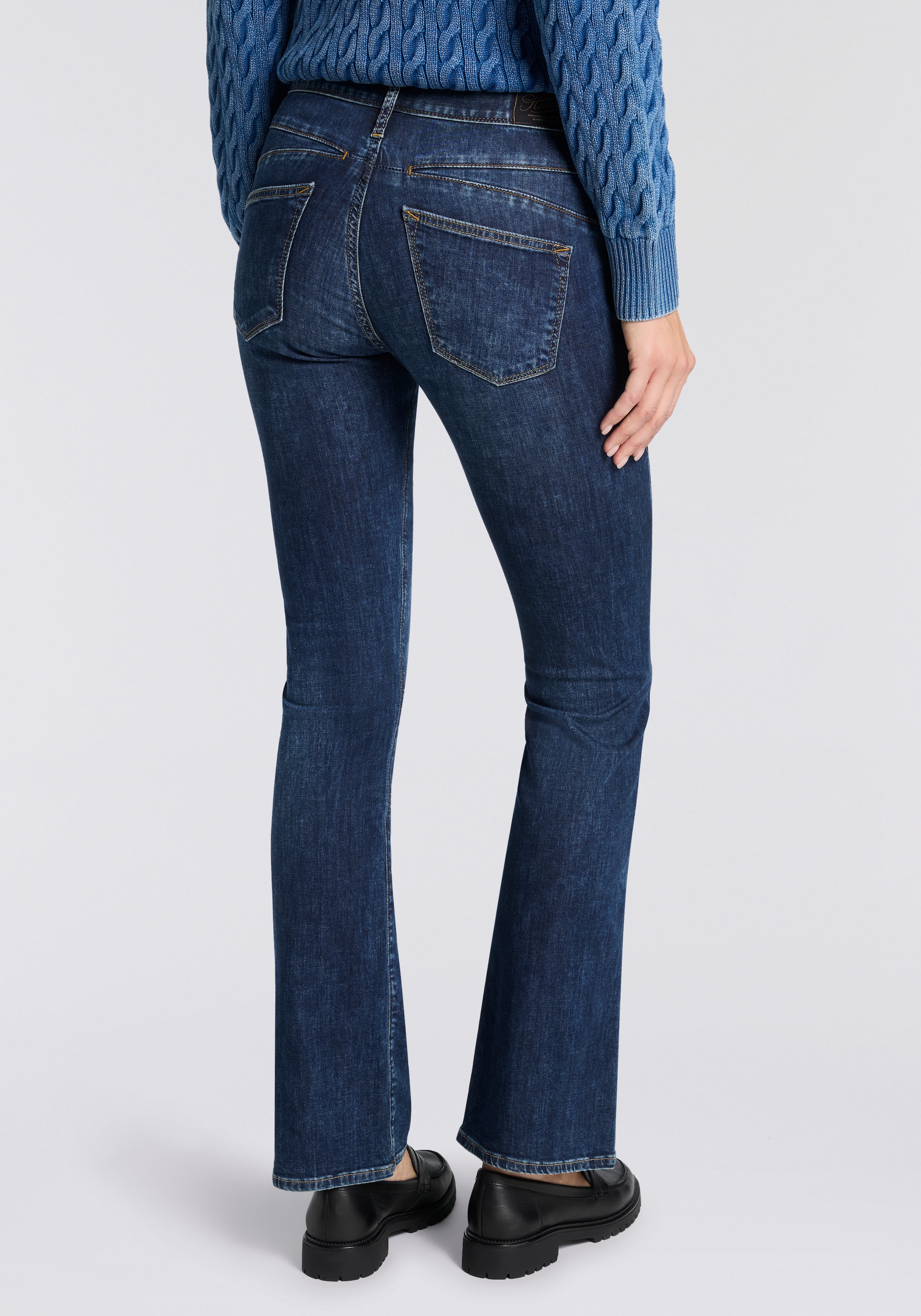 Herrlicher Bootcut-Jeans »Pearl Boot Denim Light« im Five-Pocket Style