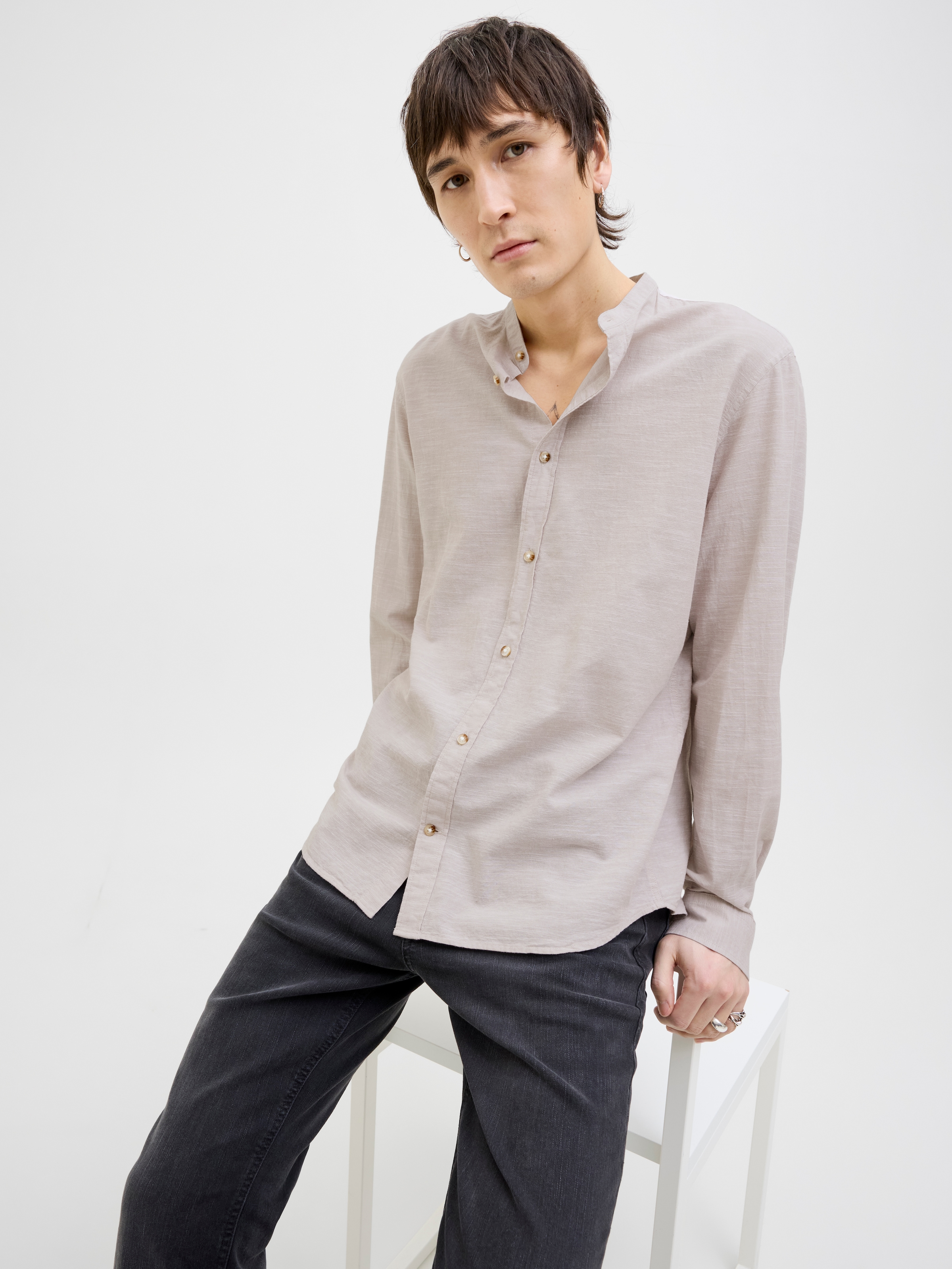 Jack & Jones Langarmhemd »JJESUMMER BAND SHIRT LS SN«, mit Bandkragen
