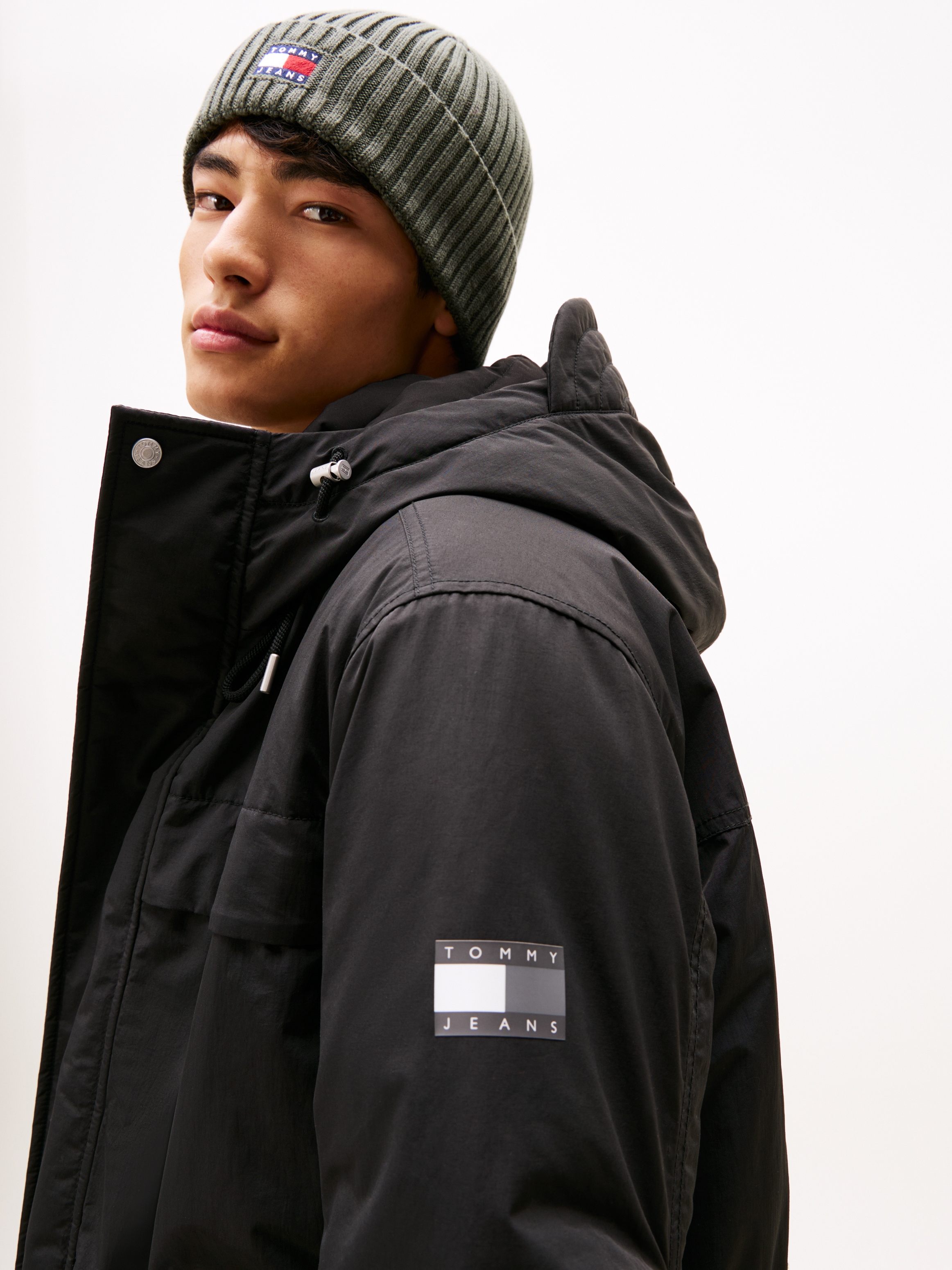 Tommy Jeans Parka »TJM CITY READY« avec capuche hydrofuge, coupe décontractée, avec capuche rigide, veste d'hiver