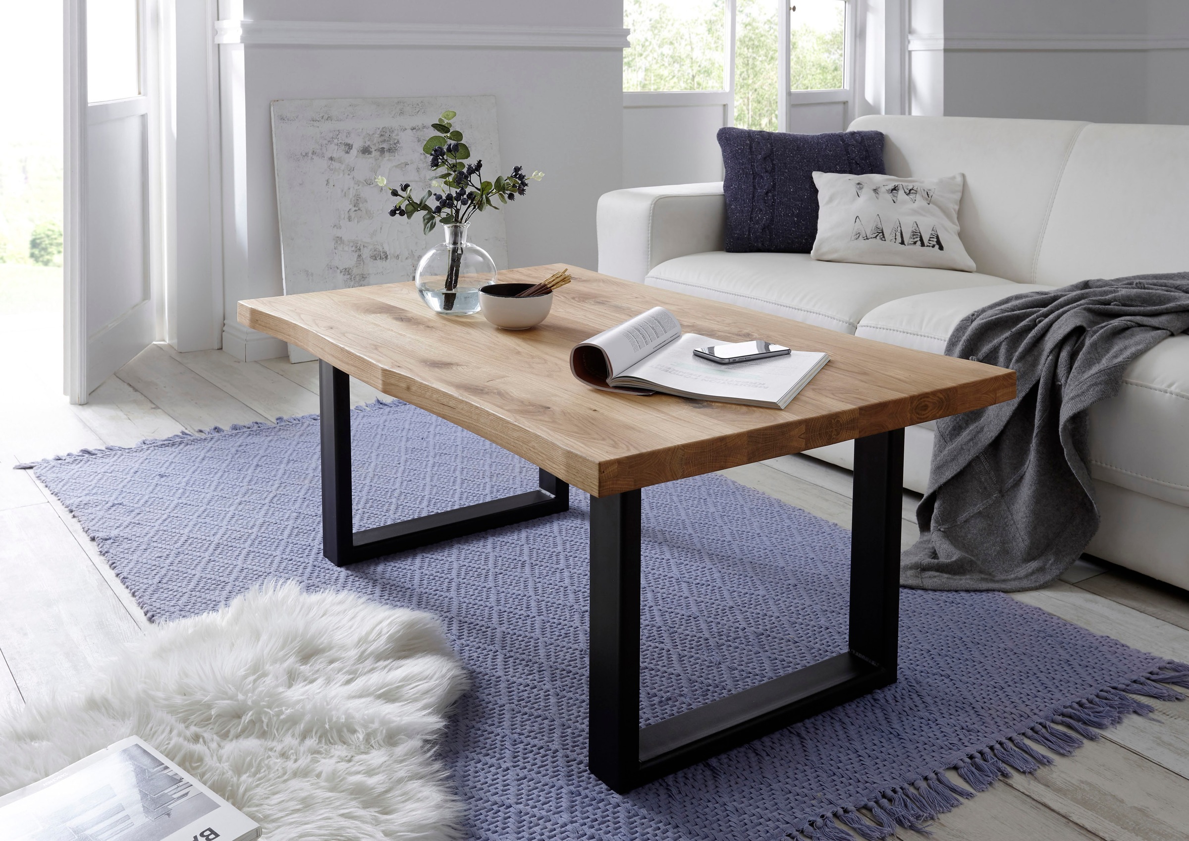 Image of MCA furniture Couchtisch »Havanna«, Wohnzimmertisch Massivholz mit Baumkantenoptik bei Ackermann Versand Schweiz