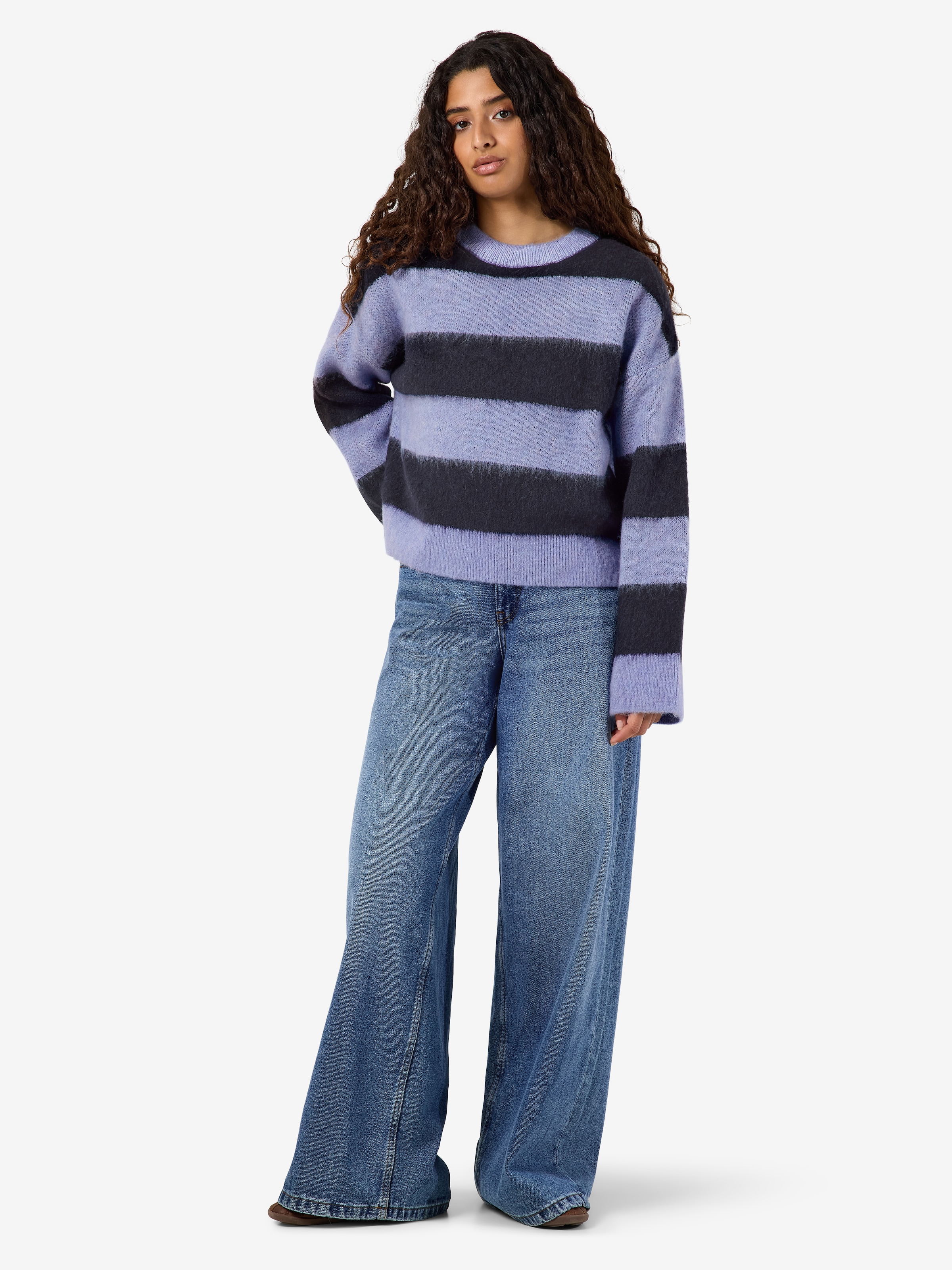 Noisy may Pull en tricot »NMSOFF L/S O-NECK KNIT NOOS« mélange de matériaux, coupe régulière