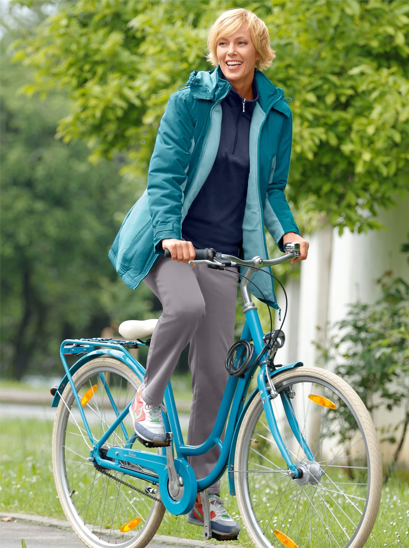 Funktionsjacke, mit Kapuze