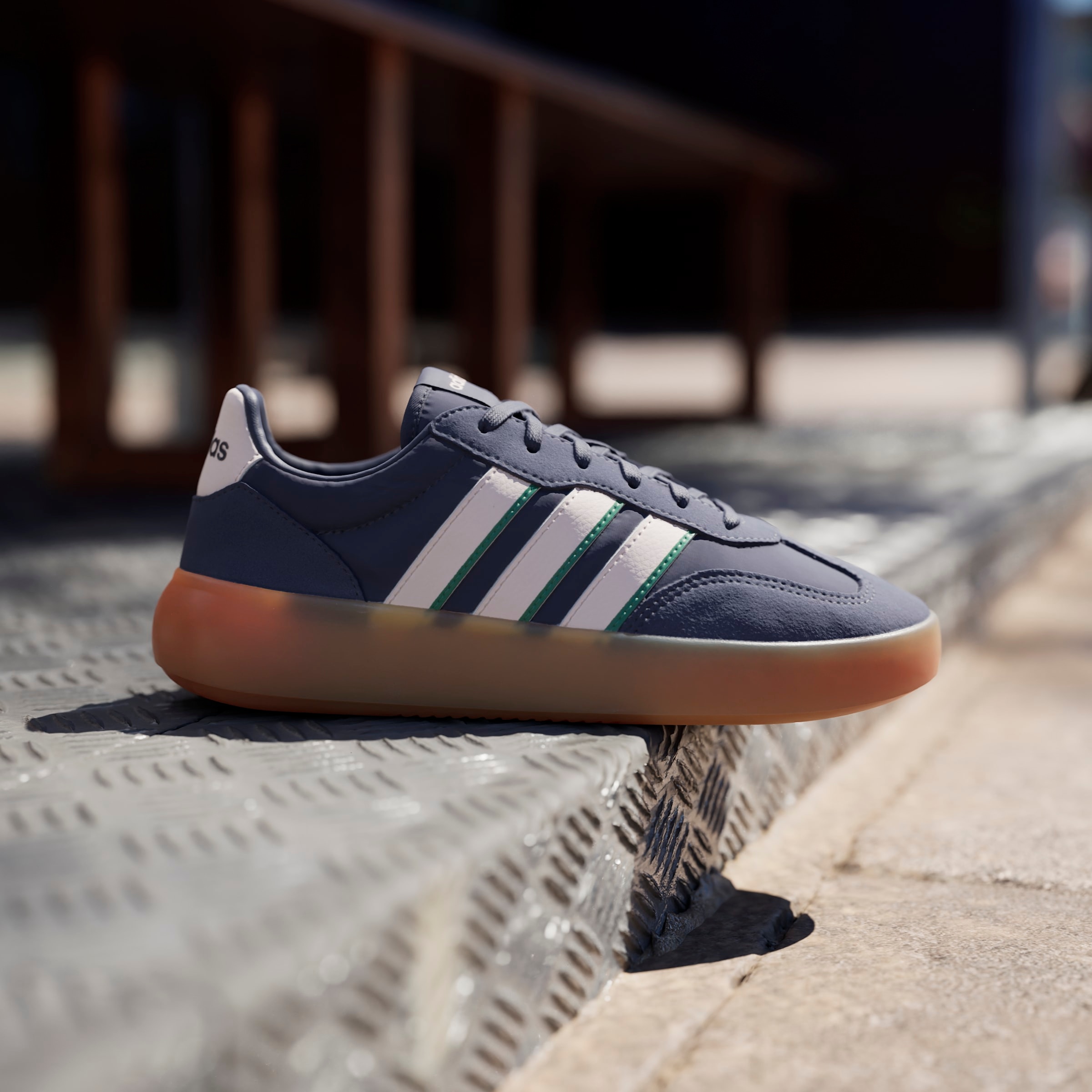 adidas Sportswear Sneakers »BARREDA DECODE«  inspiriert vom Design des adidas handball spezial