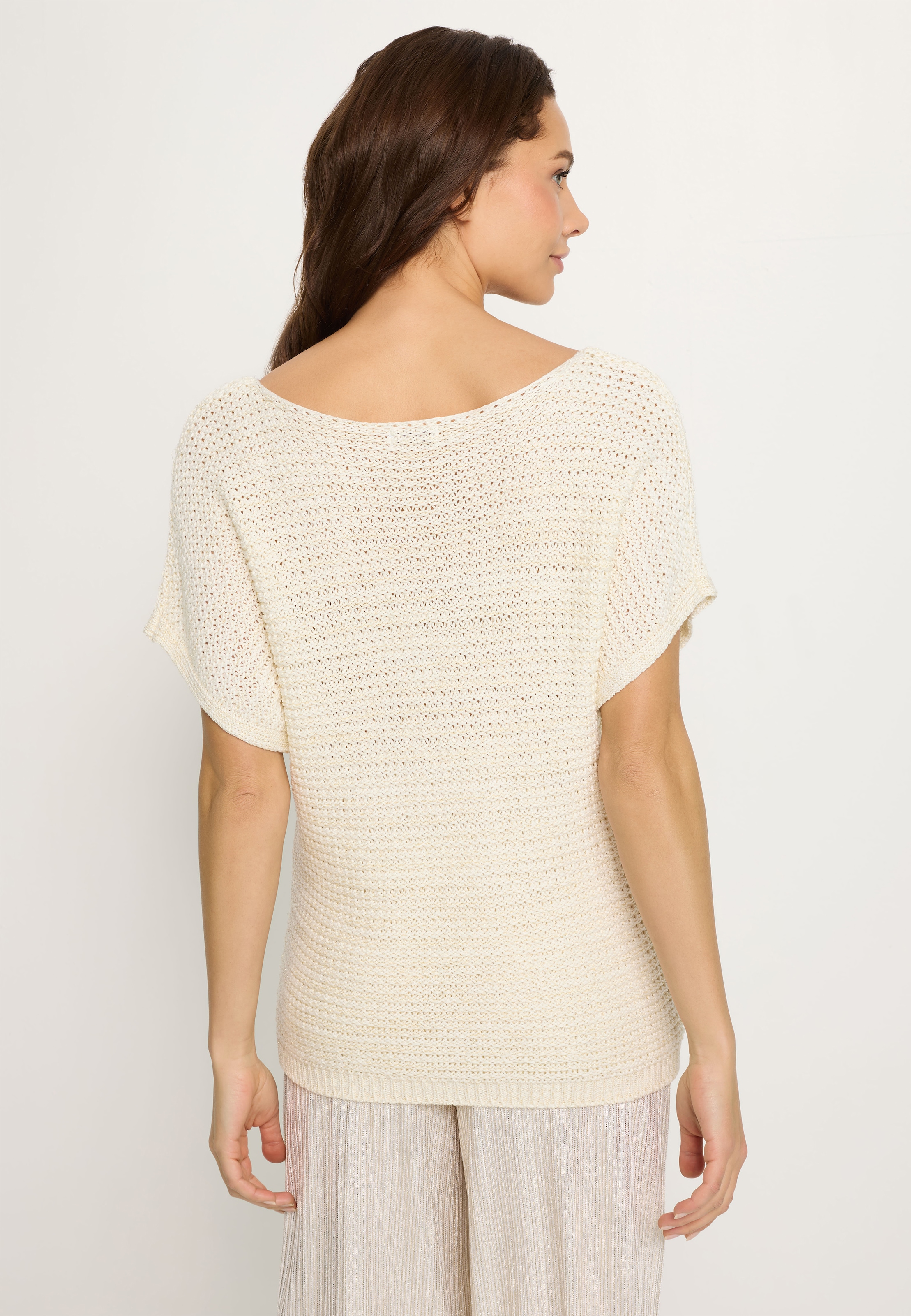 LASCANA Pull à manches courtes en tricot ajouré aéré, pull d’été léger, effet métallique