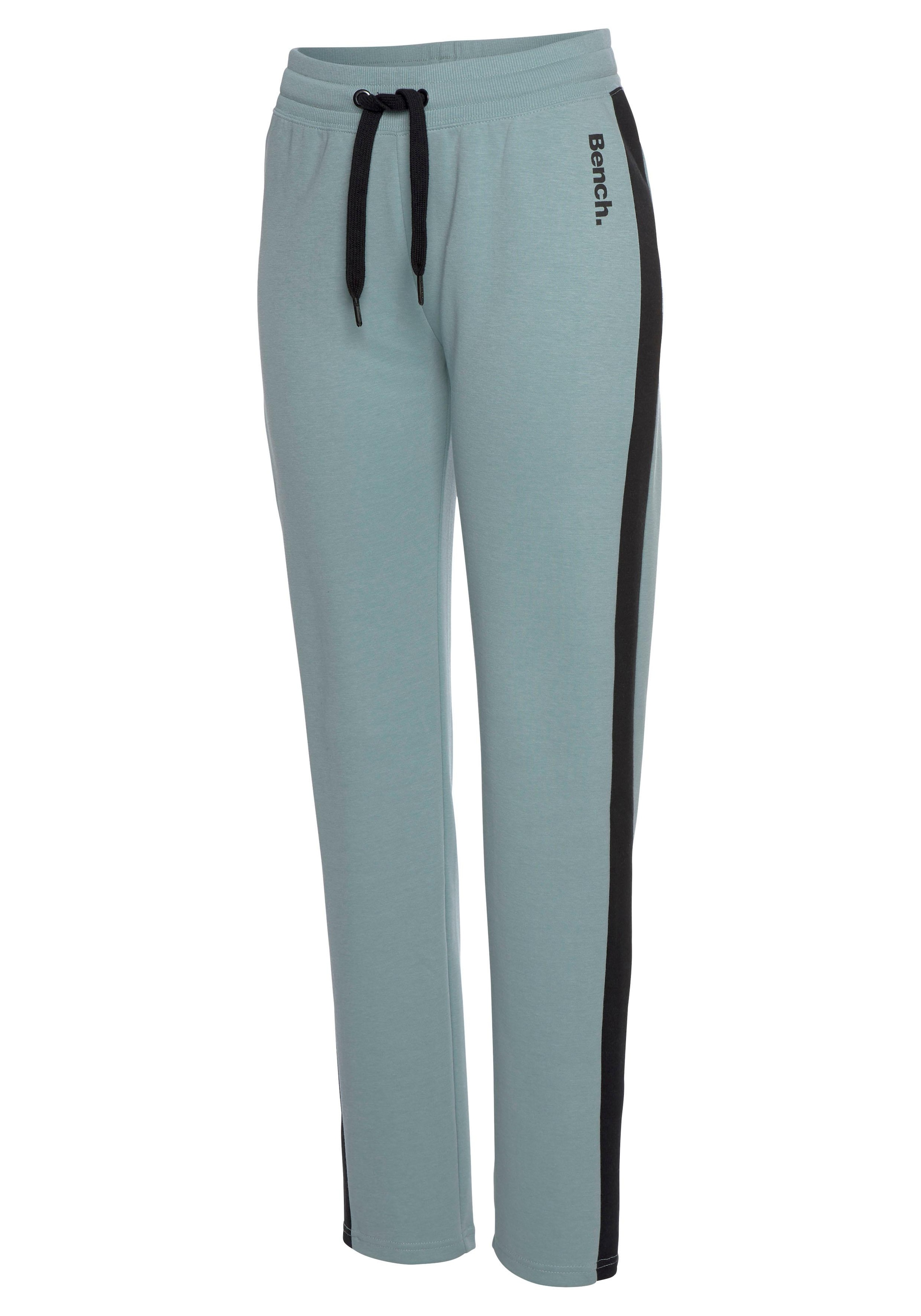 Bench. Loungewear Loungehose, mit Seitenstreifen und geradem Bein, Loungeanzug