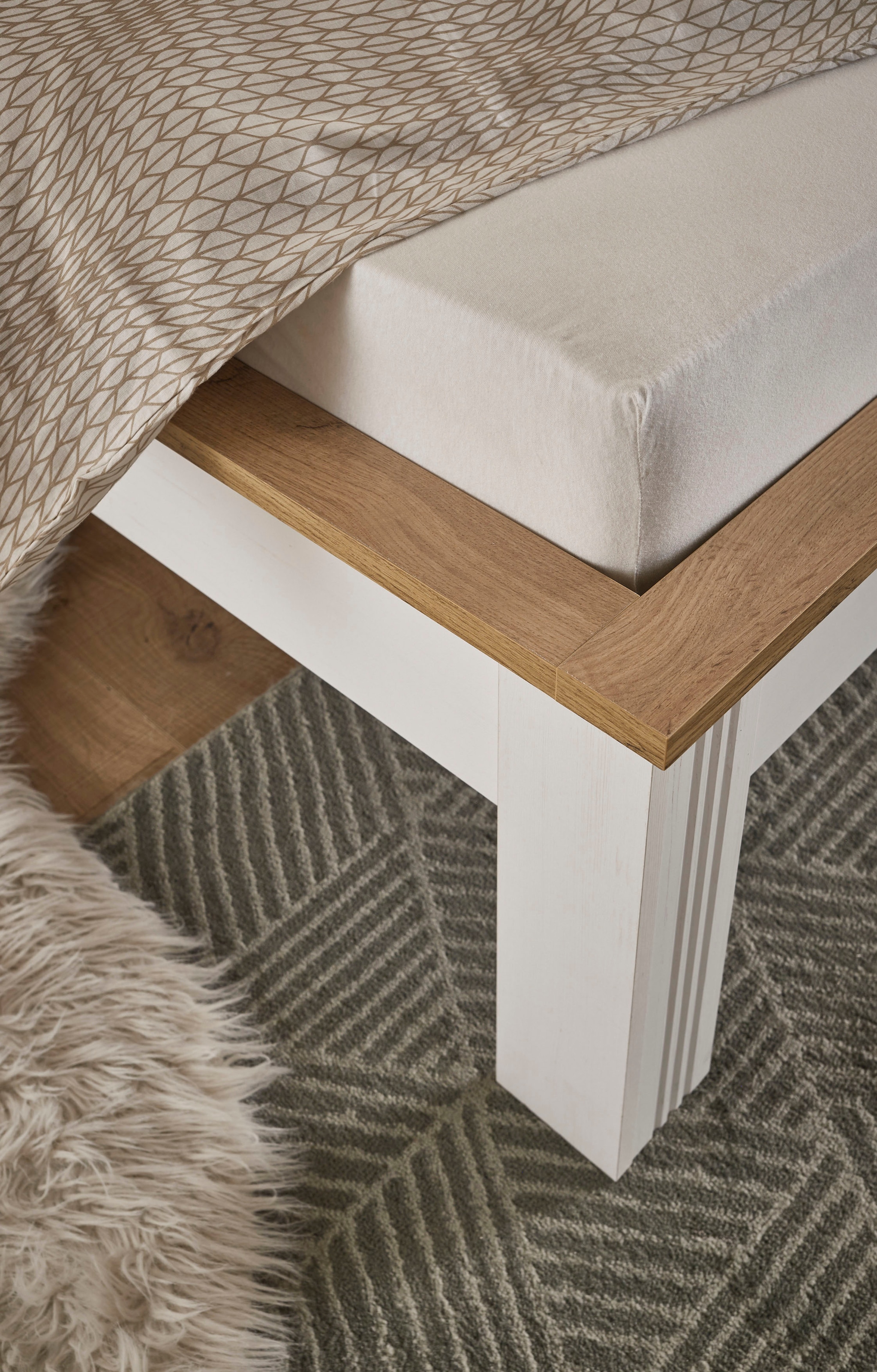 GOODproduct Schlafzimmer-Set »Westminster« beinhaltet 1 Bett, Kleiderschrank 3-türig und 2 Wandpaneele