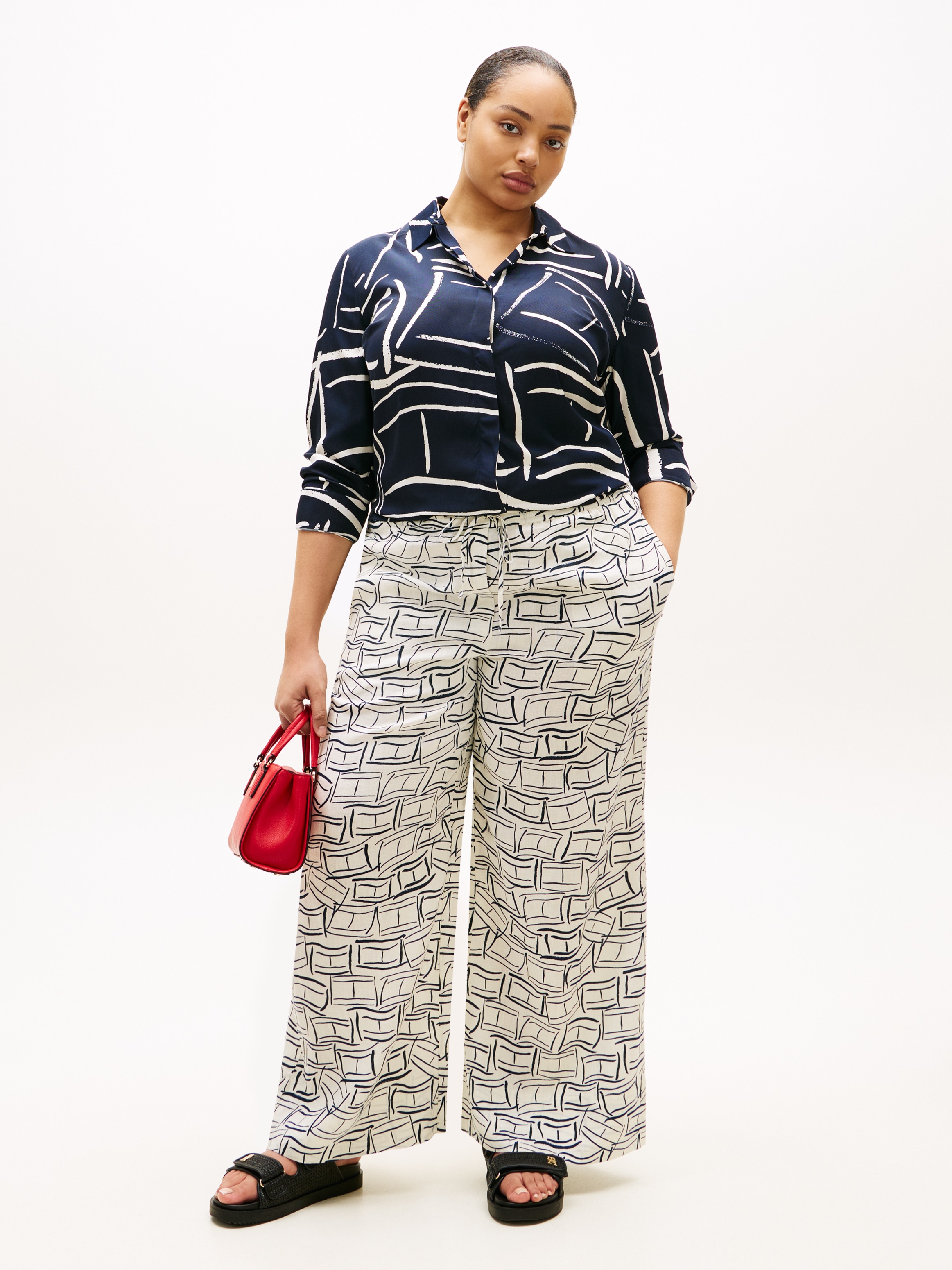 Tommy Hilfiger Curve Pantalon en tissu »CRV ESS LINEN PULL ON PANTS«  in grossen Grössen