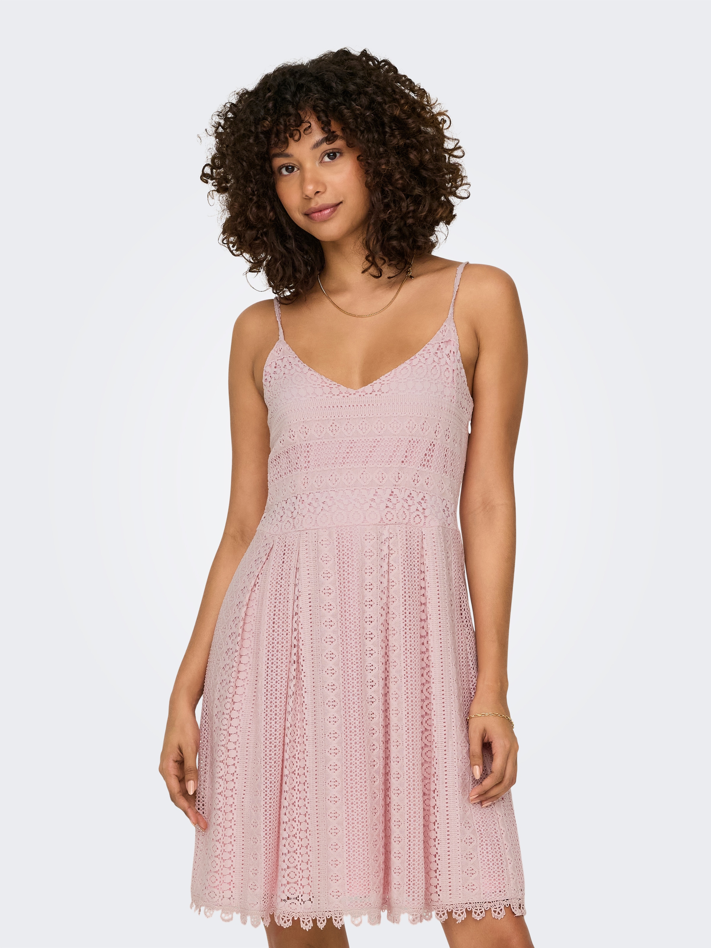 ONLY Robe à bretelles »ONLHELENA – Trägerkleid aus Baumwolle für den Sommer« coton, coupe régulière, col en V