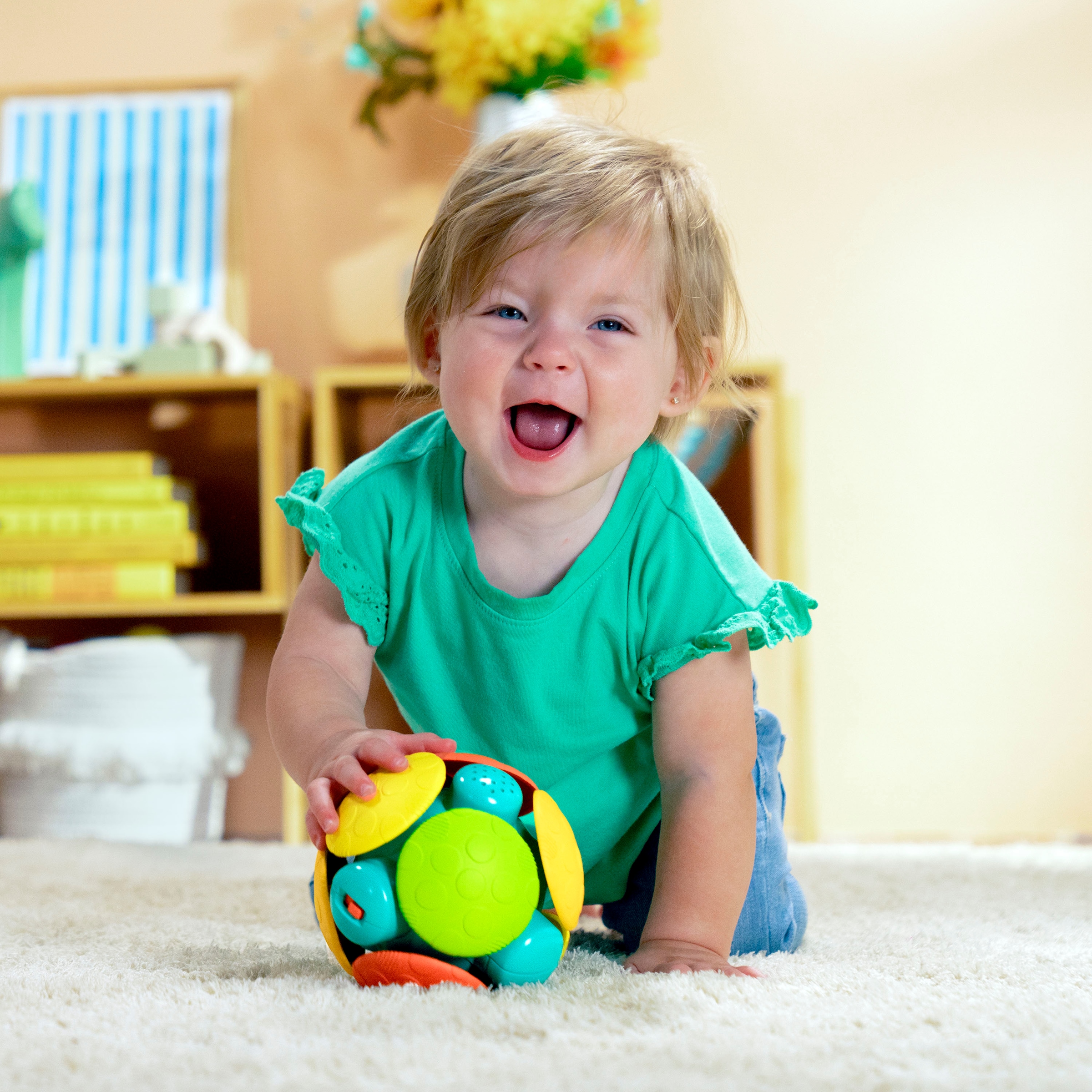 Bright Starts Jouet de préhension »Wobble Bobble™ Crawl & Chase Ball«
