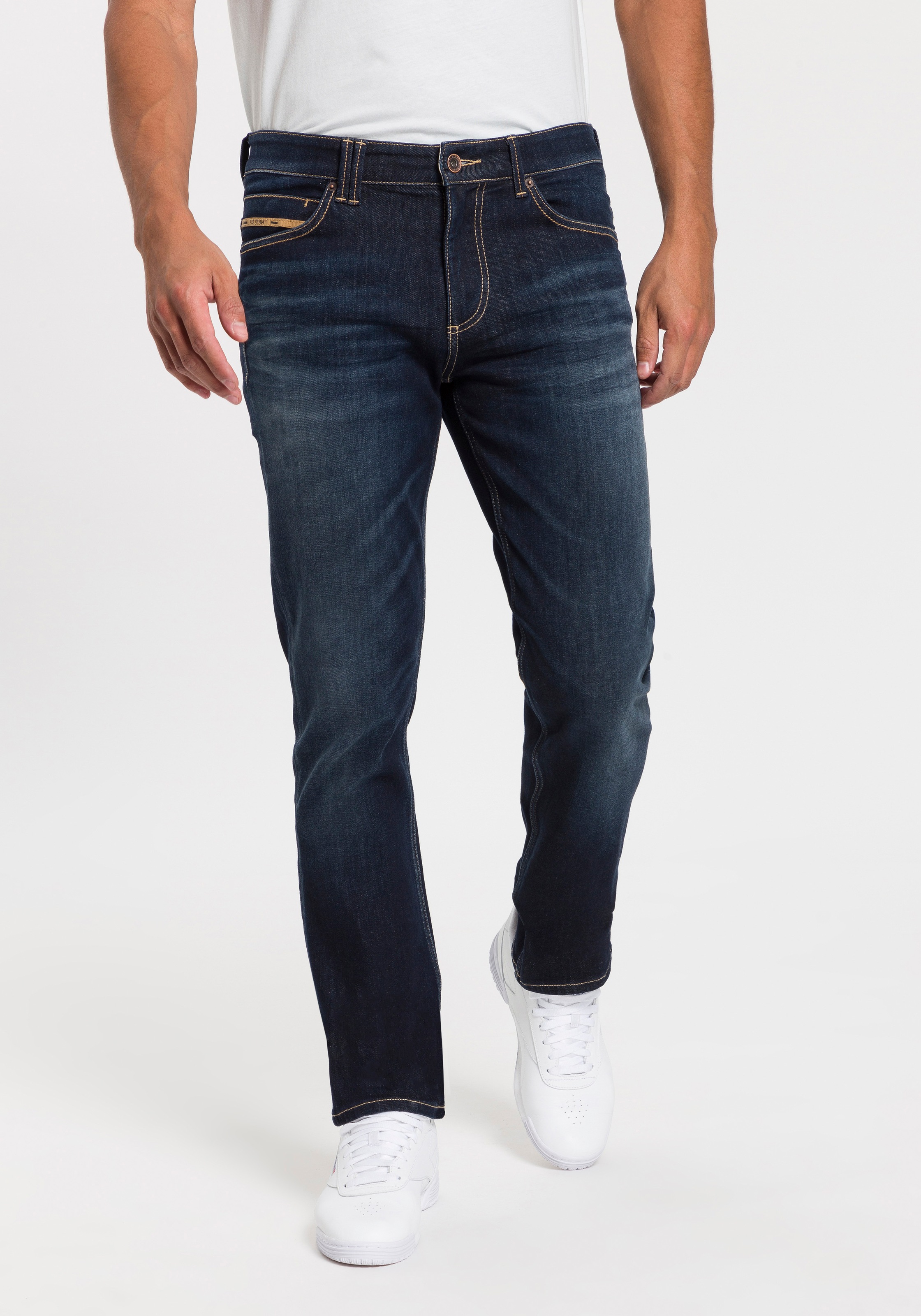 Image of H.I.S Straight-Jeans »CROSBY«, Ökologische, wassersparende Produktion durch Ozon Wash bei Ackermann Versand Schweiz