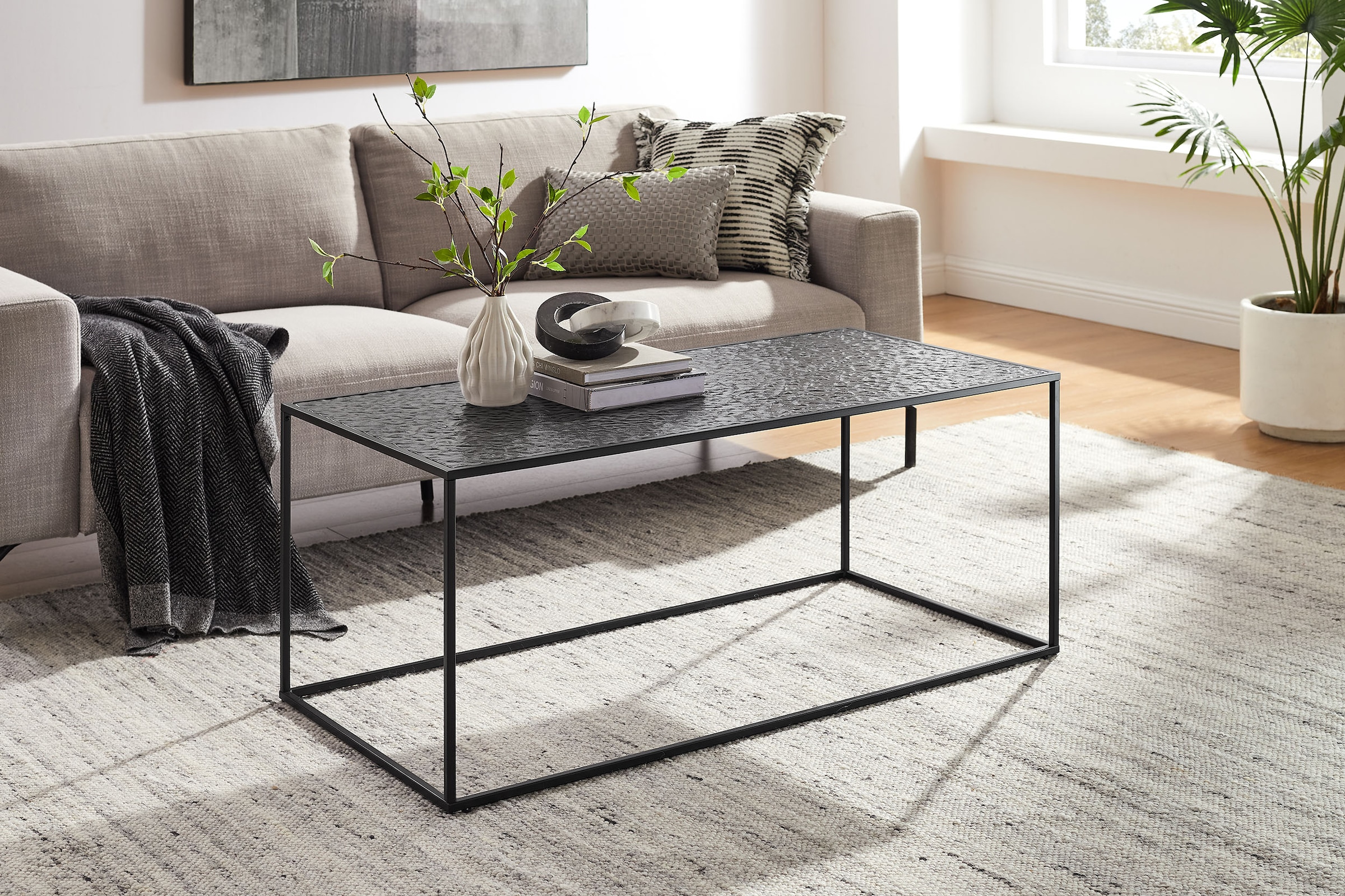 Image of SalesFever Couchtisch "Wohnzimmertisch - Design trifft Funktionalität" 1 Stk. tlg. Glasplatte mit Strukturoptik