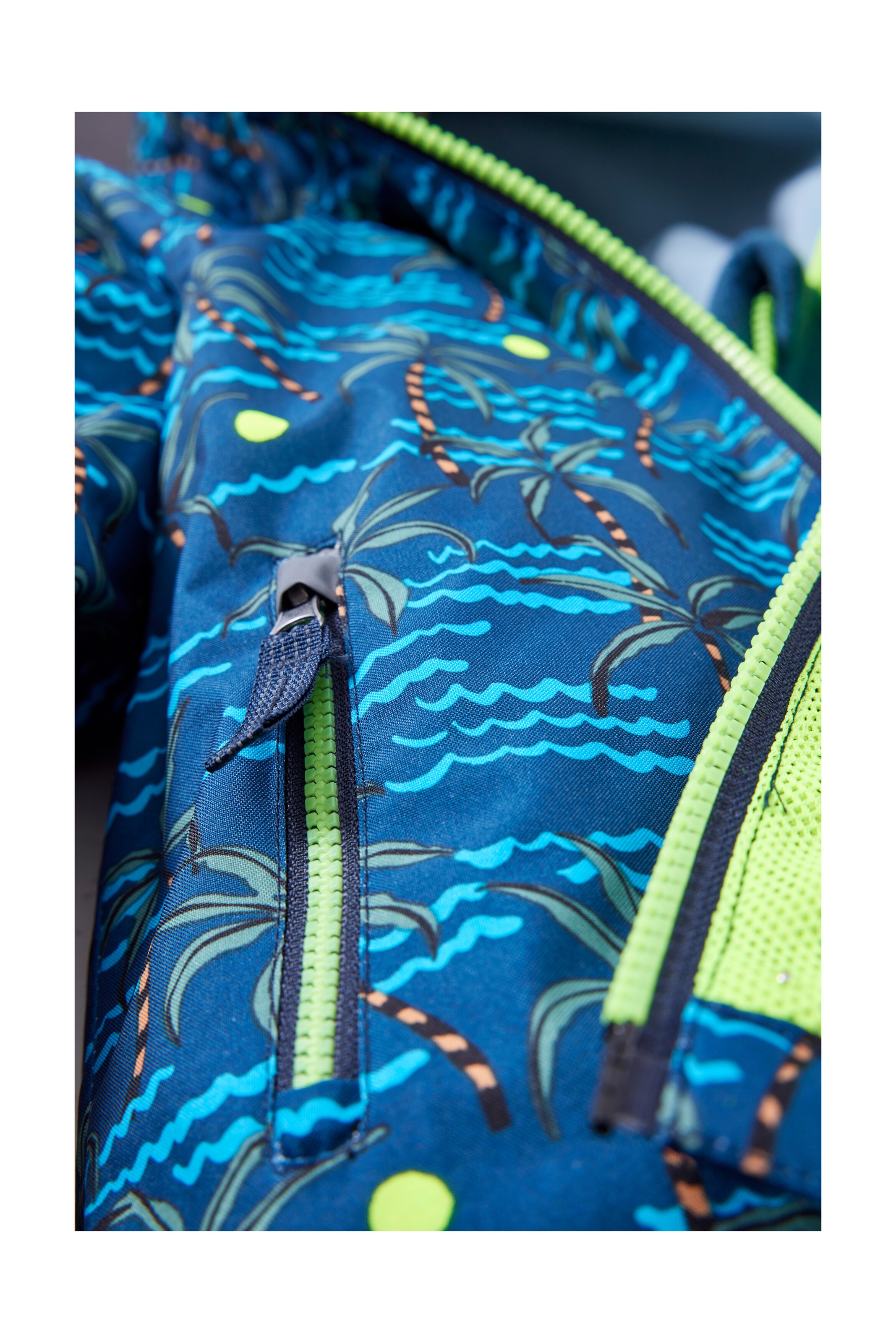 first instinct by killtec Funktionsjacke »FIOS 4 MNS JCKT«, Wasser- und winddichte Kinderjacke mit verlängerbaren Ärmeln