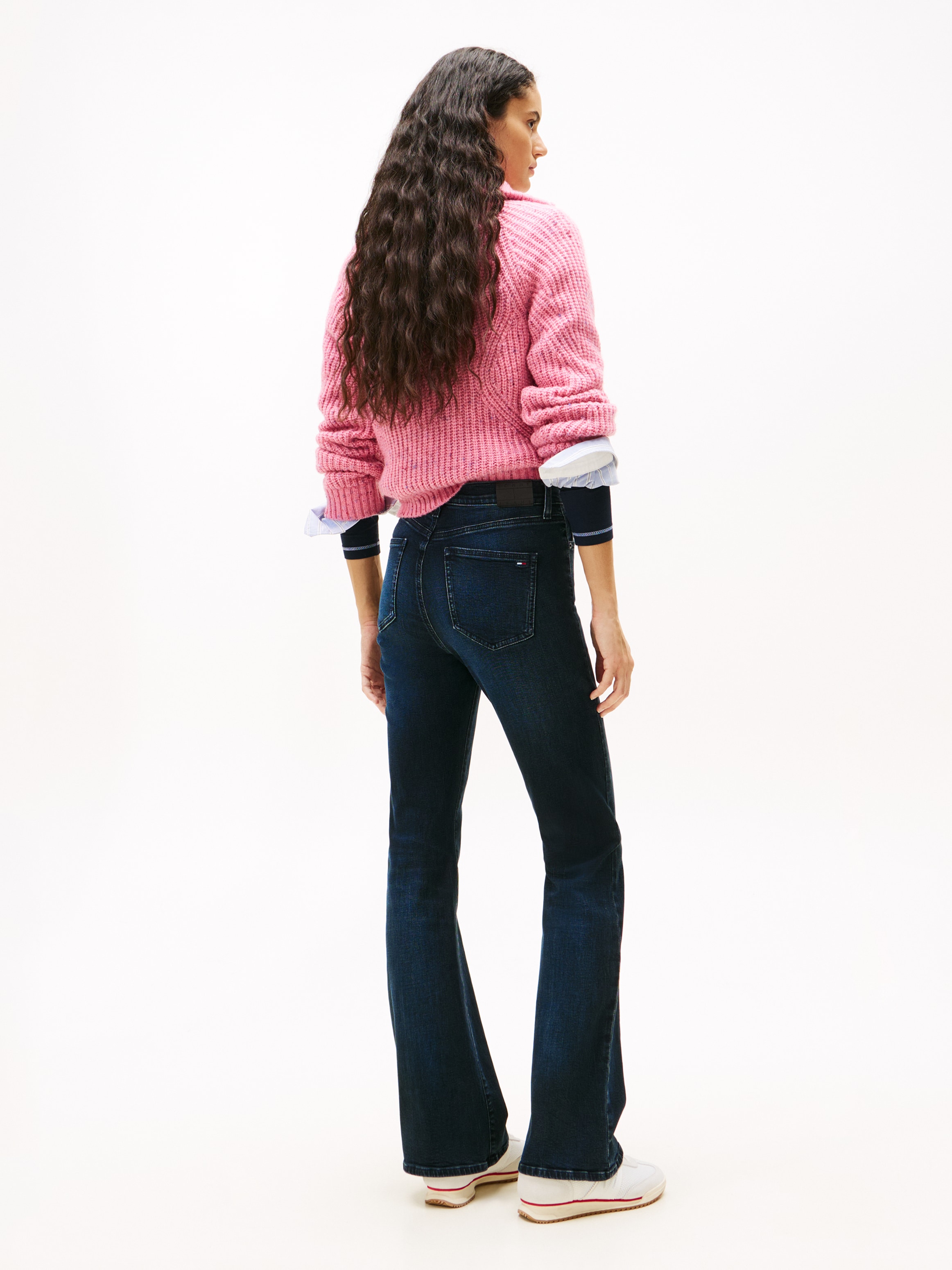 Tommy Jeans Bootcut-Jeans »SYLVIA HGH FLR DI1261«, in ausgestellter Form