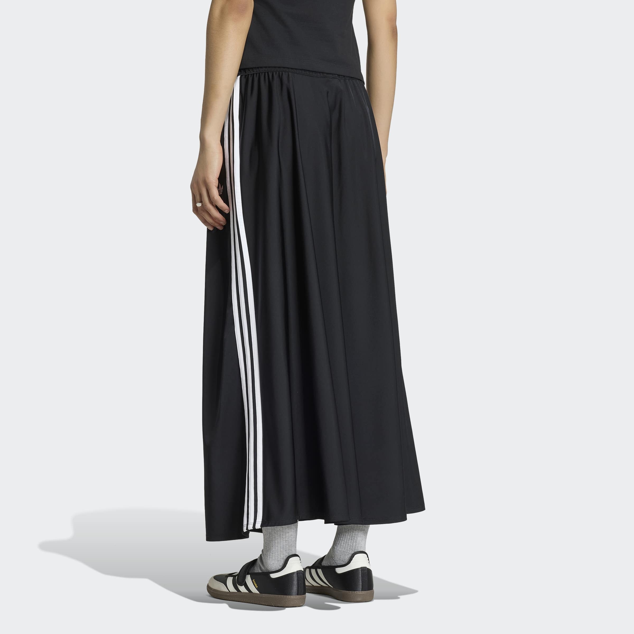 adidas Originals Robe t-shirt »FIREBIRD SKIRT« style sportif, avec fermeture à pression