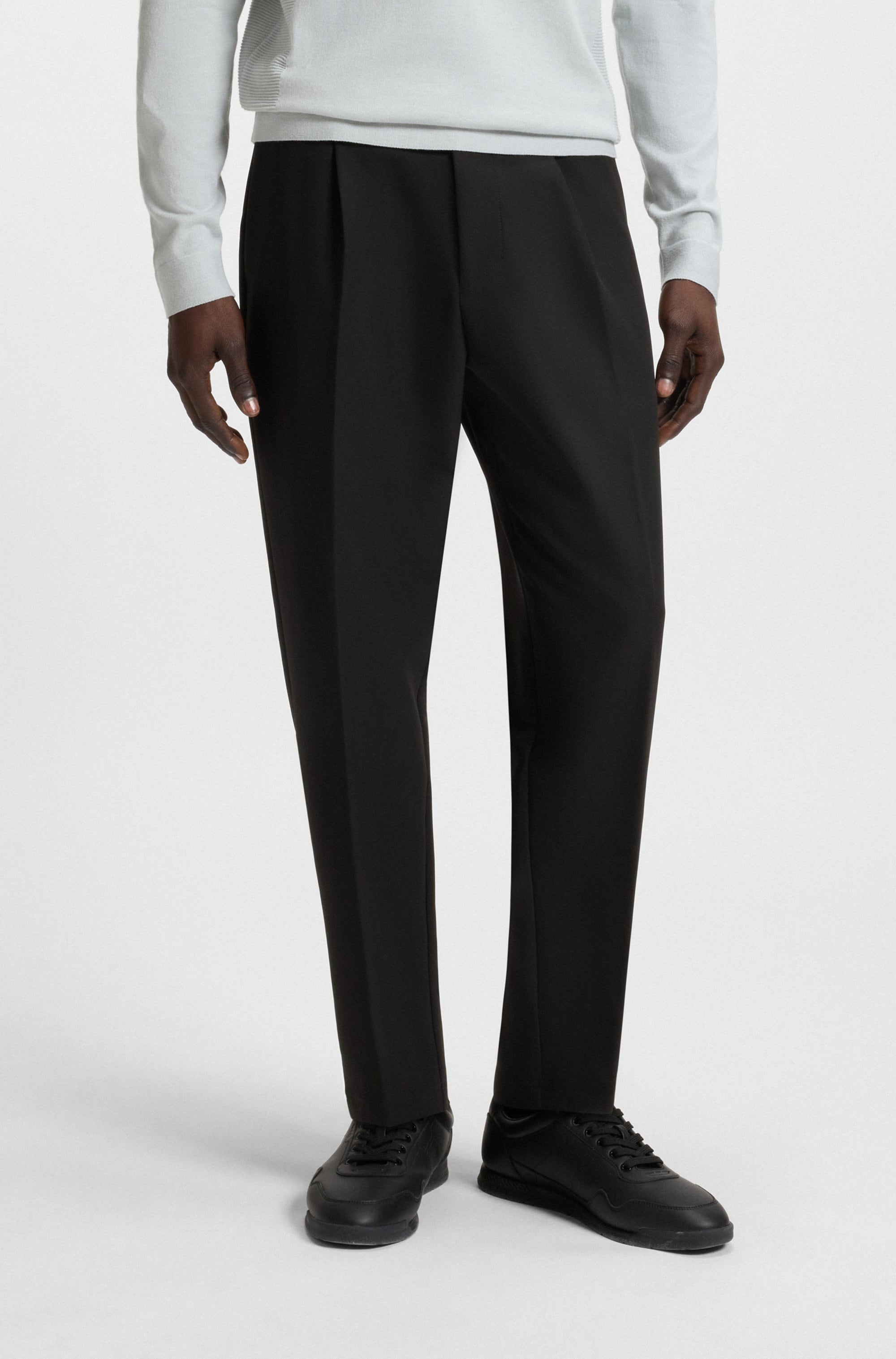Image of BOSS GREEN Webhose "T Convert-Pleat" mit Zugbund und Markenlabel Bundfaltenhose Anzughose Stretchhose
