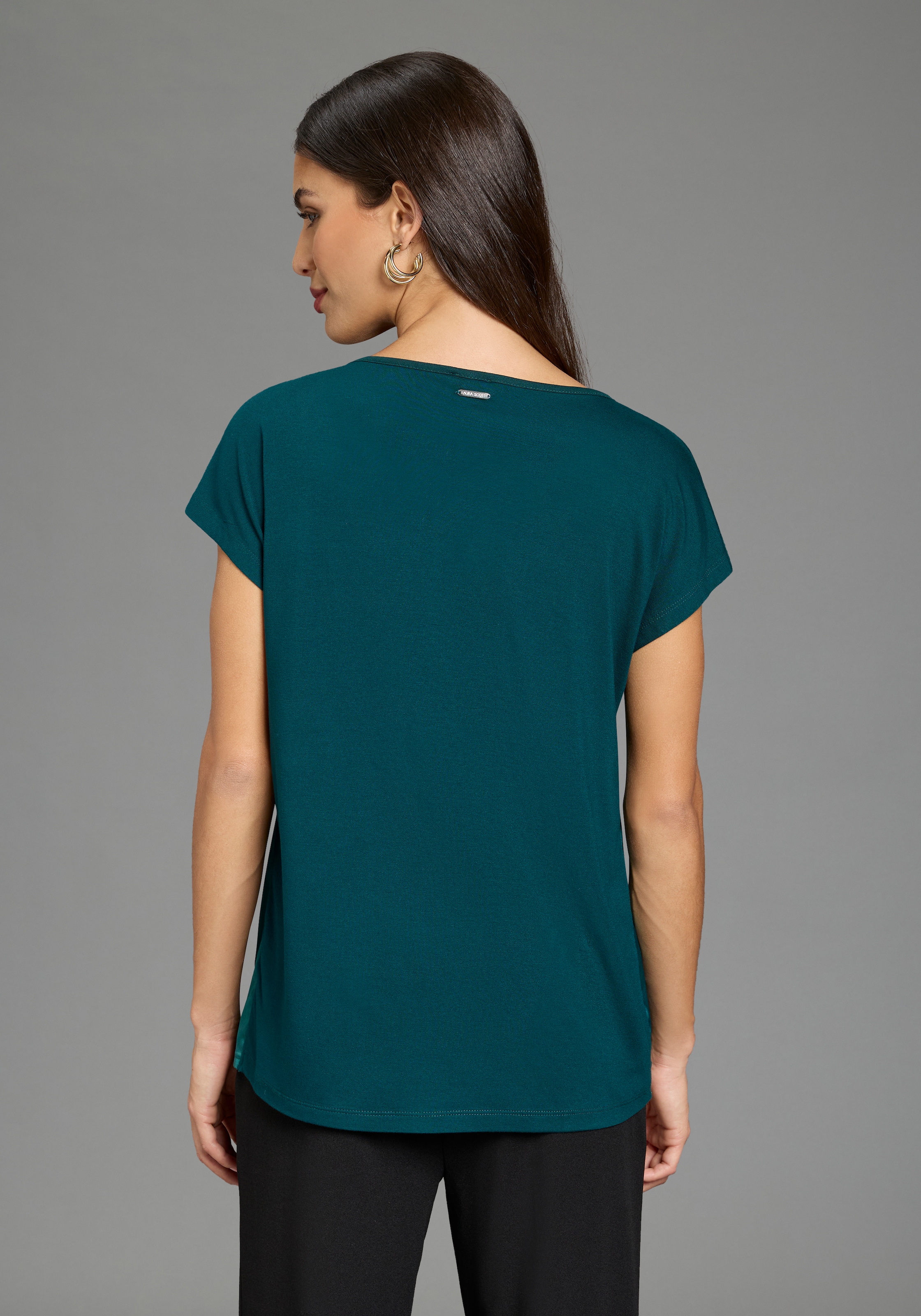 Laura Scott Chemisier à chemise »mit Satin-Vorderteil und hochflexiblen Jersey-Rücken« coupe ample, intemporel et facile à assortir