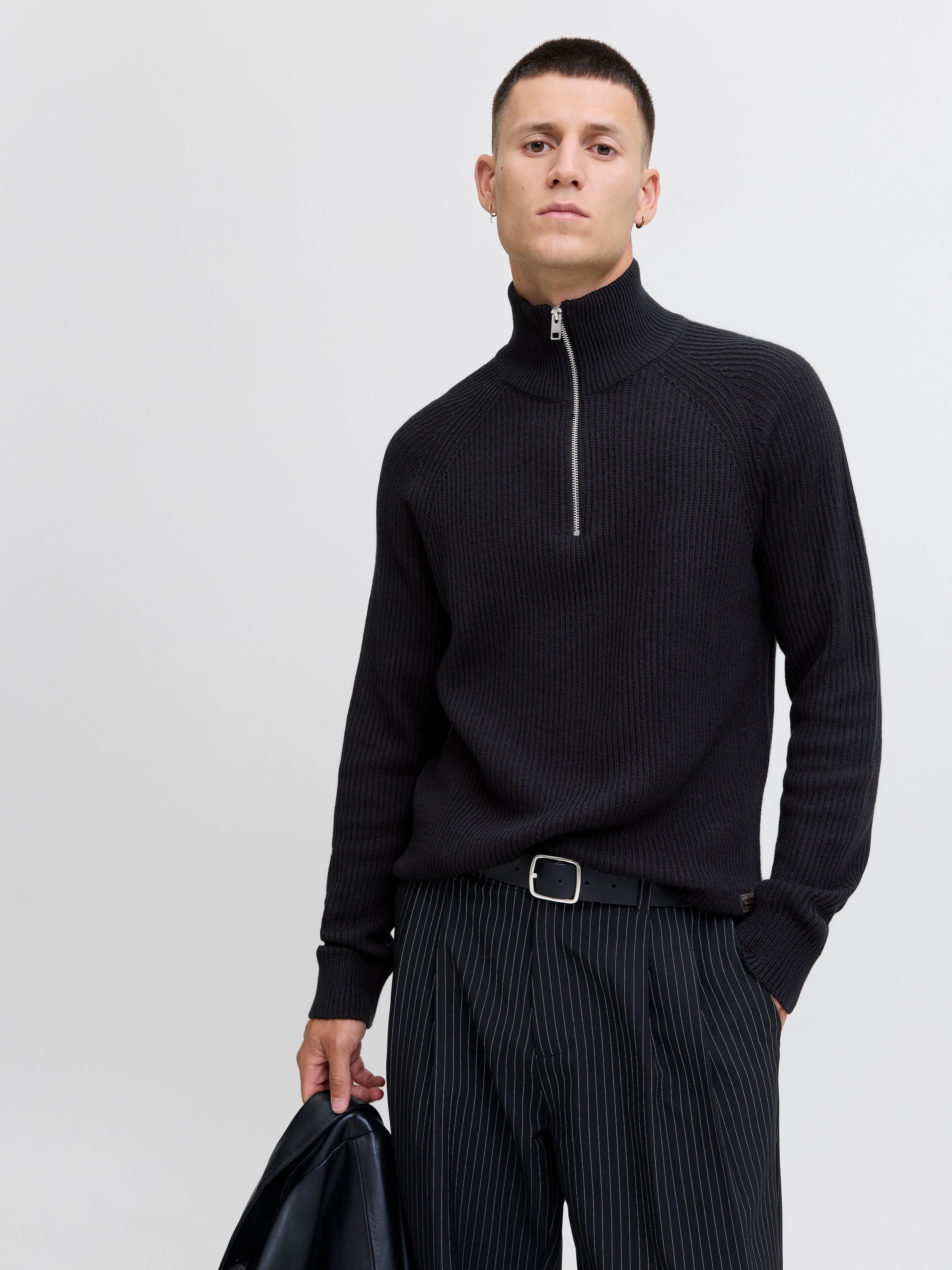 Image of Jack & Jones Troyer "JJPANNEL KNIT HALF ZIP AW25"