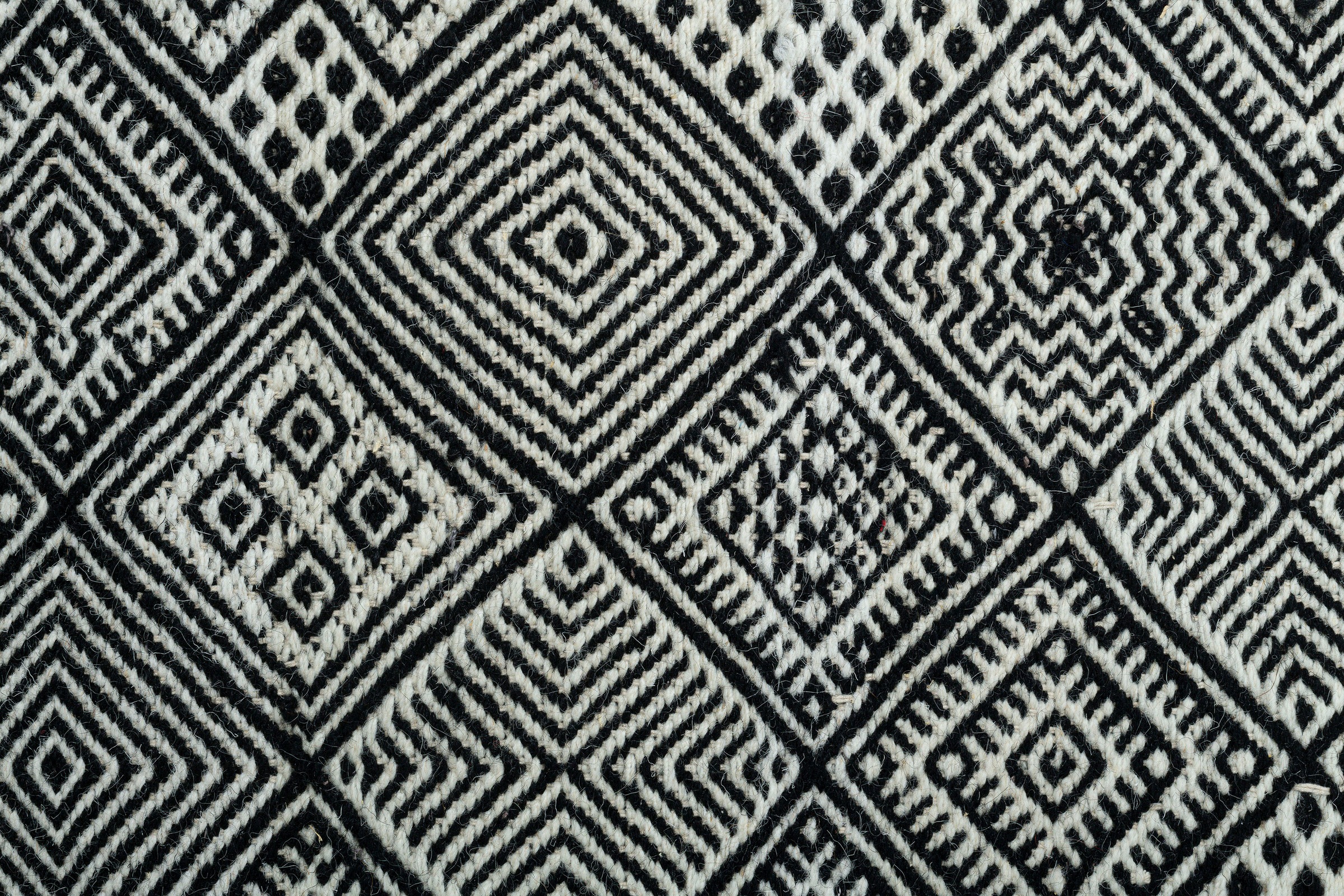 THEKO Tapis en laine »Molde - 14005« Rectangulaire 5 mm Höhe Handweb Teppich, reine Wolle, handgewebt, Scandi Design, Rauten Muster