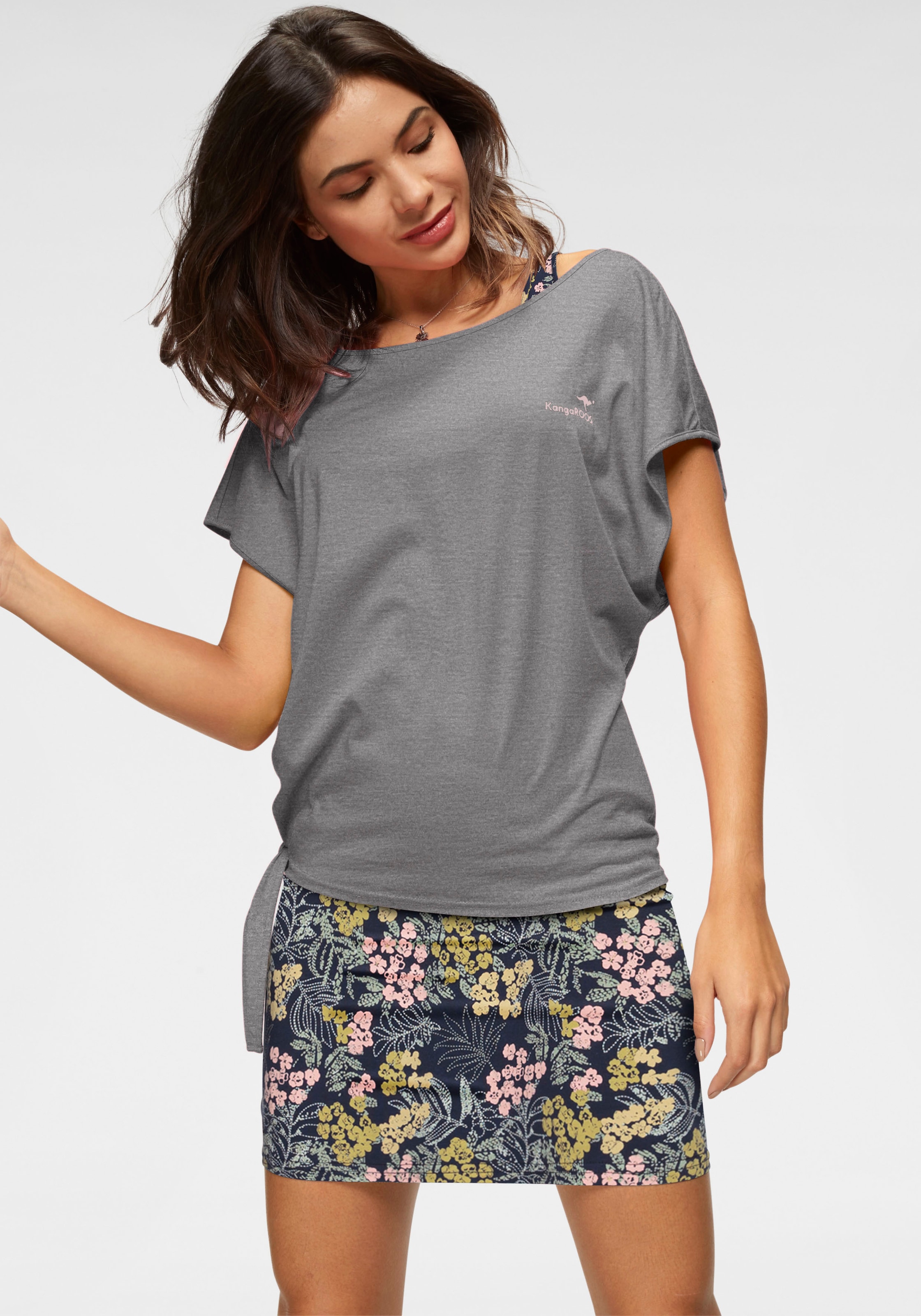 Image of KangaROOS Sommerkleid Set, mit T-Shirt, 2 Stk. tlg. Set Shirt Kleid mit Blumen