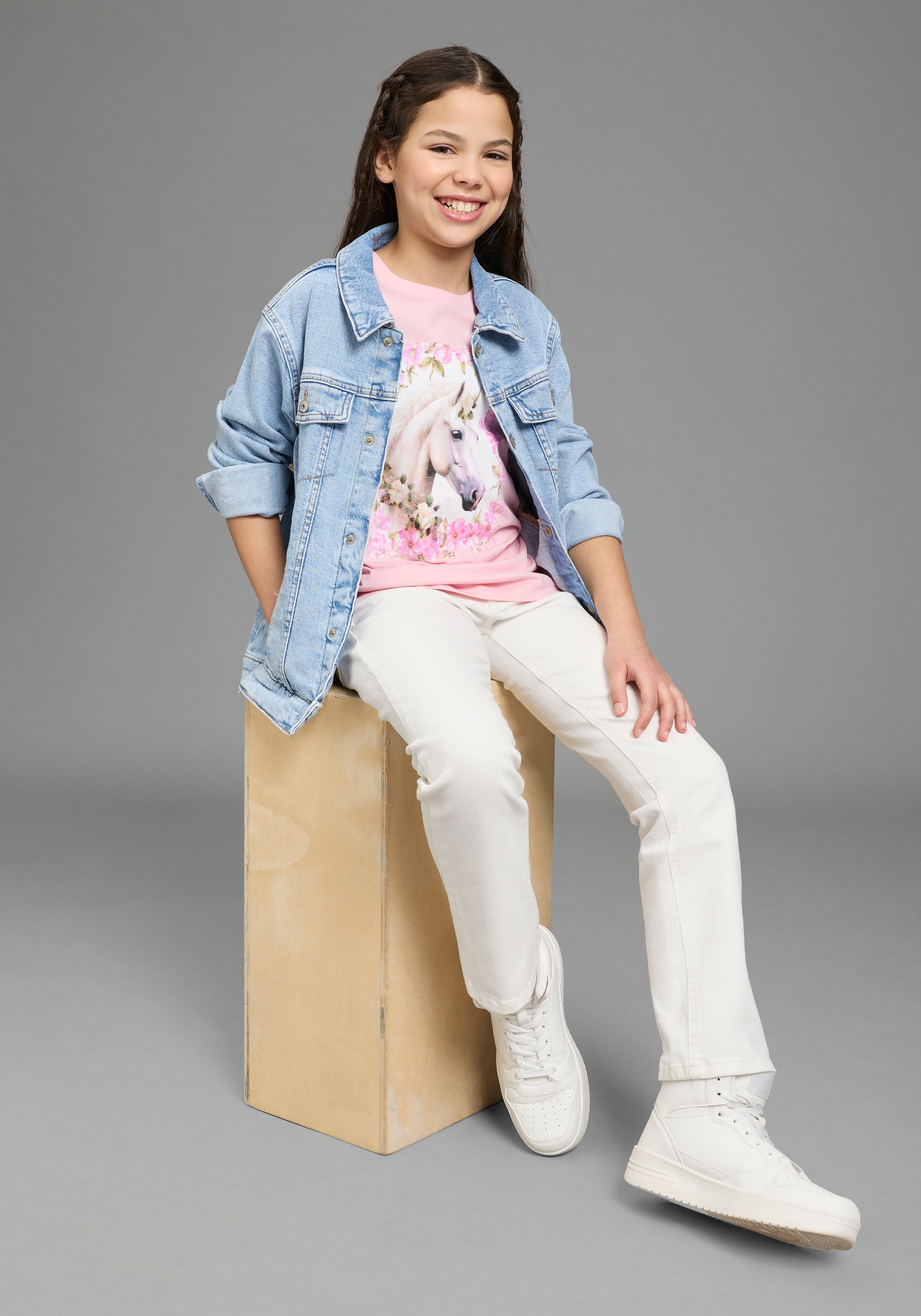 KIDSWORLD T-Shirt »Süsser Pferde-Fotodruck« für Mädchen, Kurzarm, mit Rundhalsausschnitt, mit coolem Druck