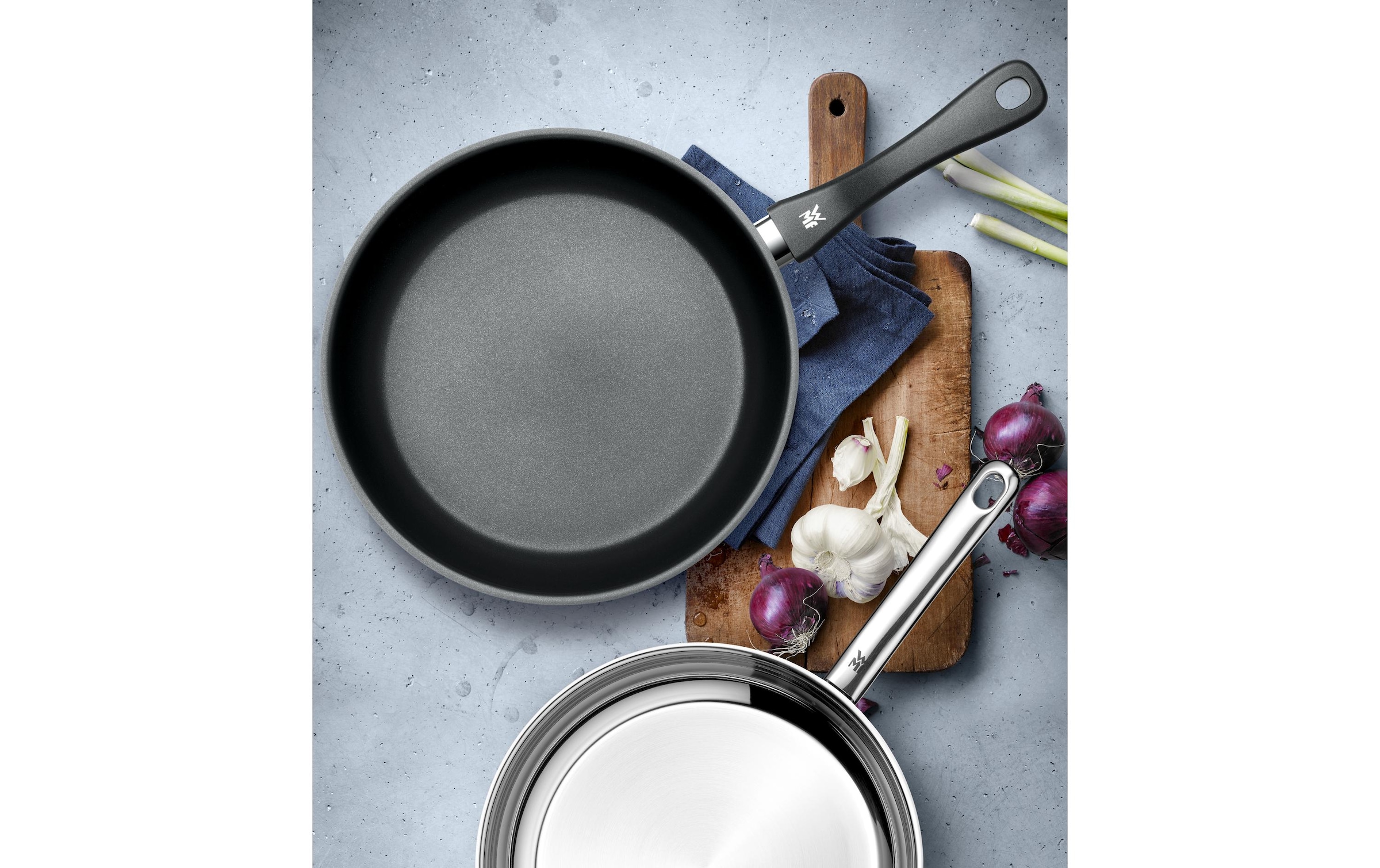 WMF Poêle à frire »Devil A Profi, 2-teilig, 28 cm« Edelstahl 18/10 2 tlg. Zweiteiliges Bratpfannen-Set aus hochwertigem Edelstahl