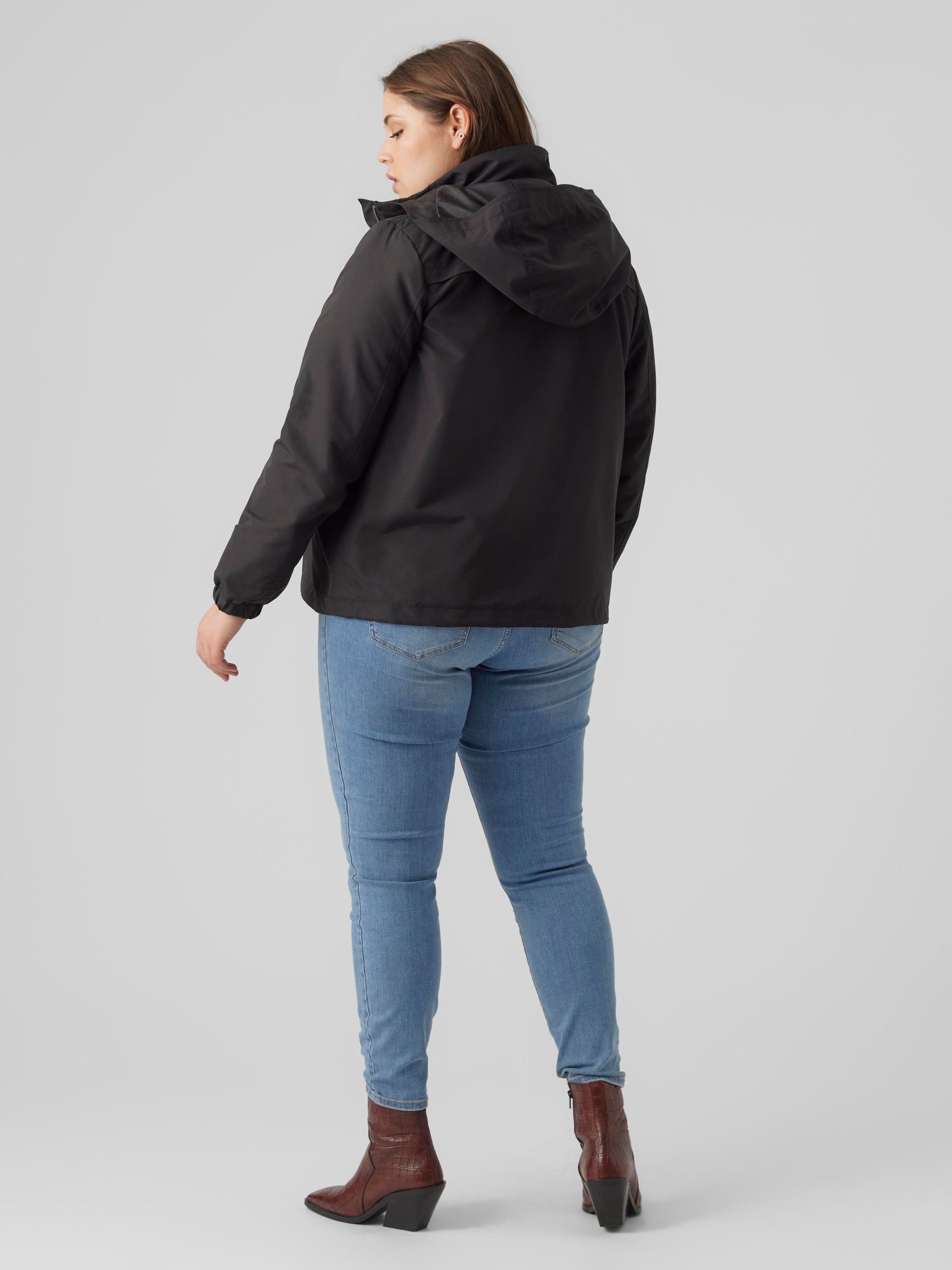 Vero Moda Curve Parka »VMCZOA SHORT PARKA NOOS CUR« mit Kapuze der perfekte Parka für die Übergangszeit
