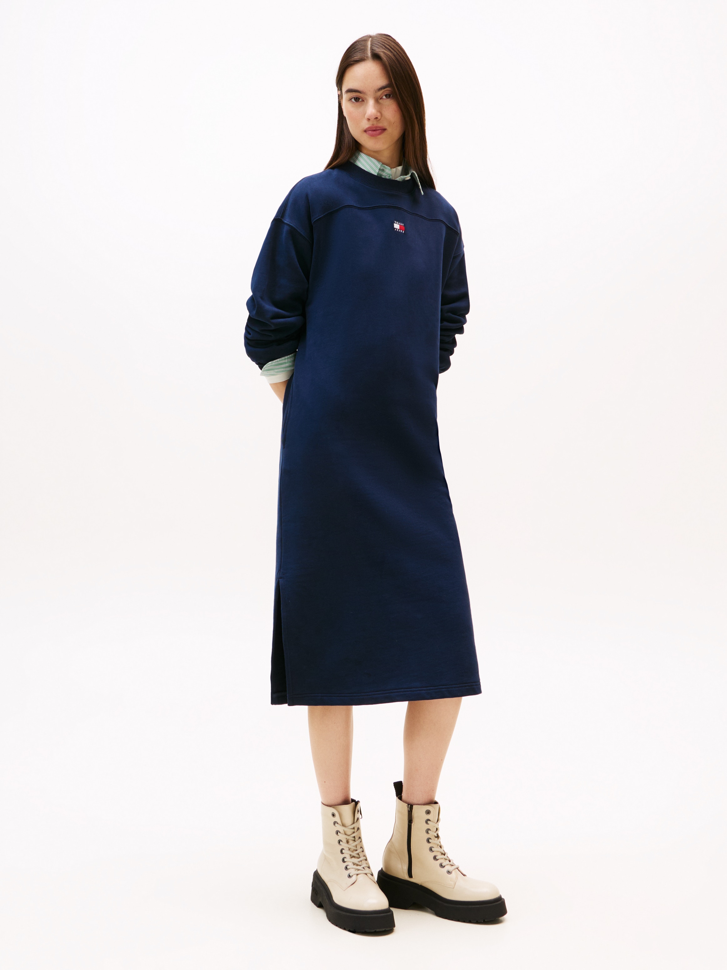 Image of Tommy Jeans Sweatkleid "TJW BADGE SWEAT MIDI DRESS"