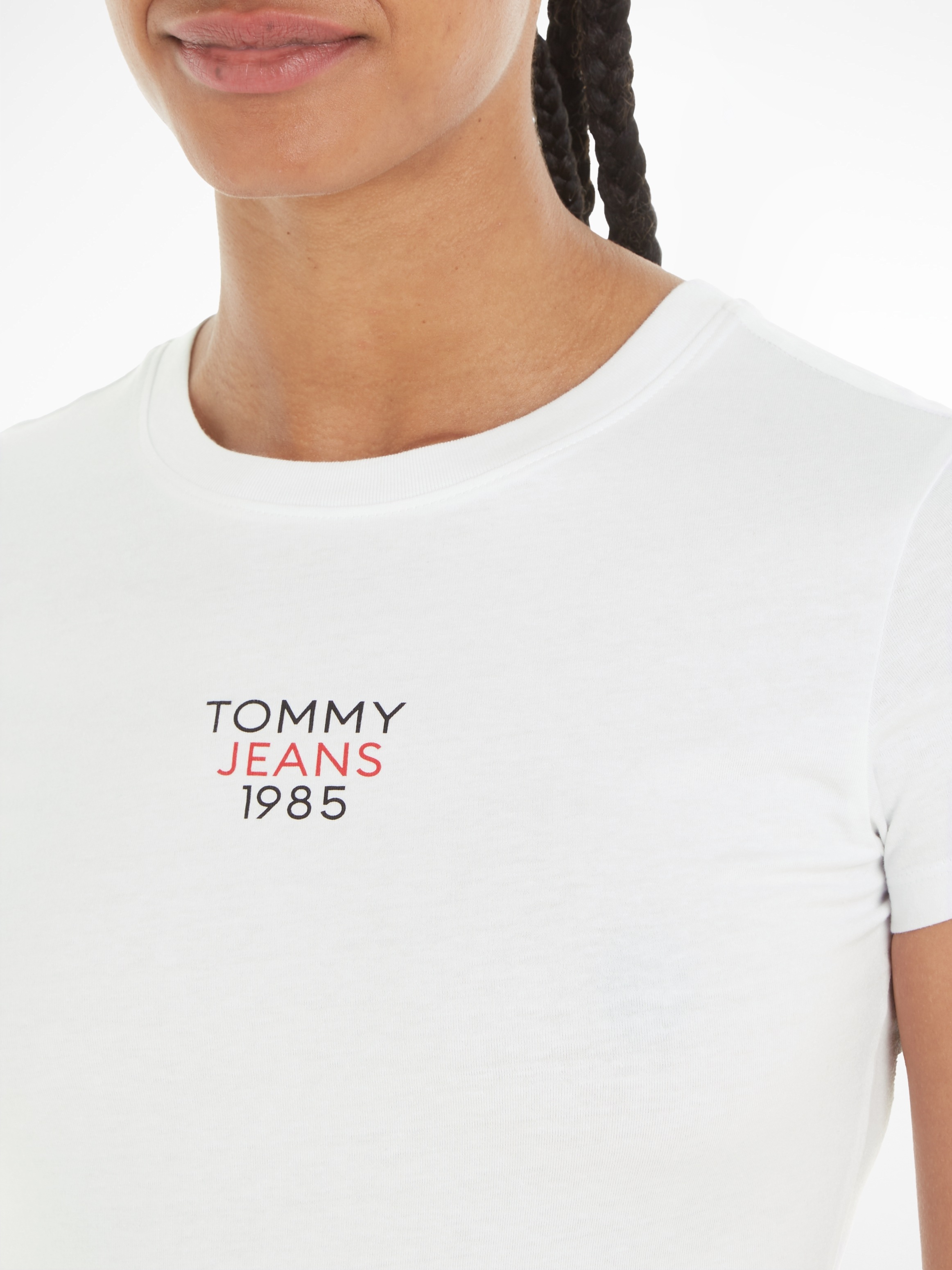 Tommy Jeans T-Shirt »Slim Essential Logo«, Kurzarm Rundhals Jersey T Shirt mit Logo Druck Print, Baumwoll Mix