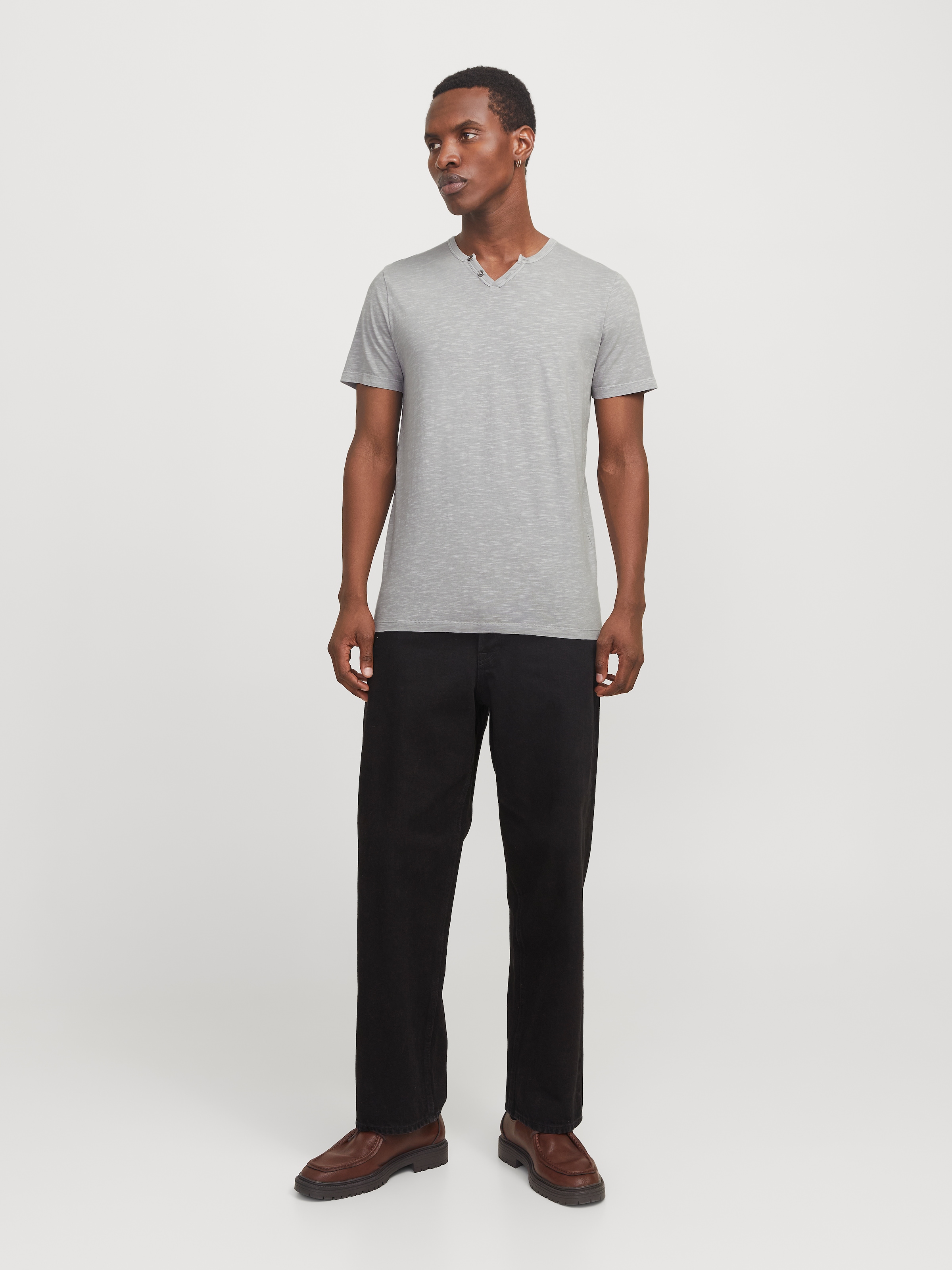 Jack & Jones T-Shirt »JJESPLIT NECK TEE SS NOOS«, mit V-Ausschnitt