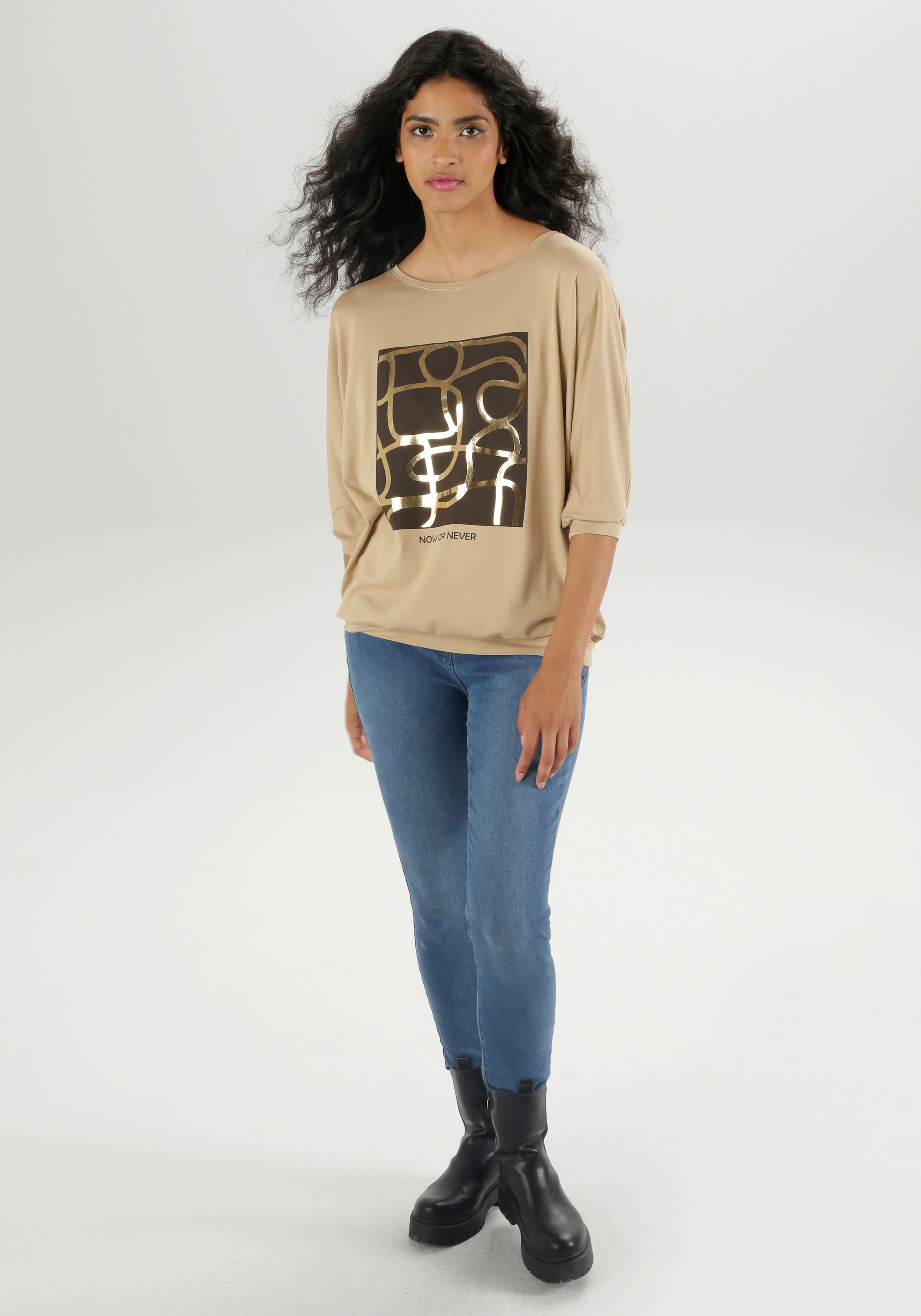Aniston SELECTED Fledermausshirt, mit goldfarbenem Folienprint