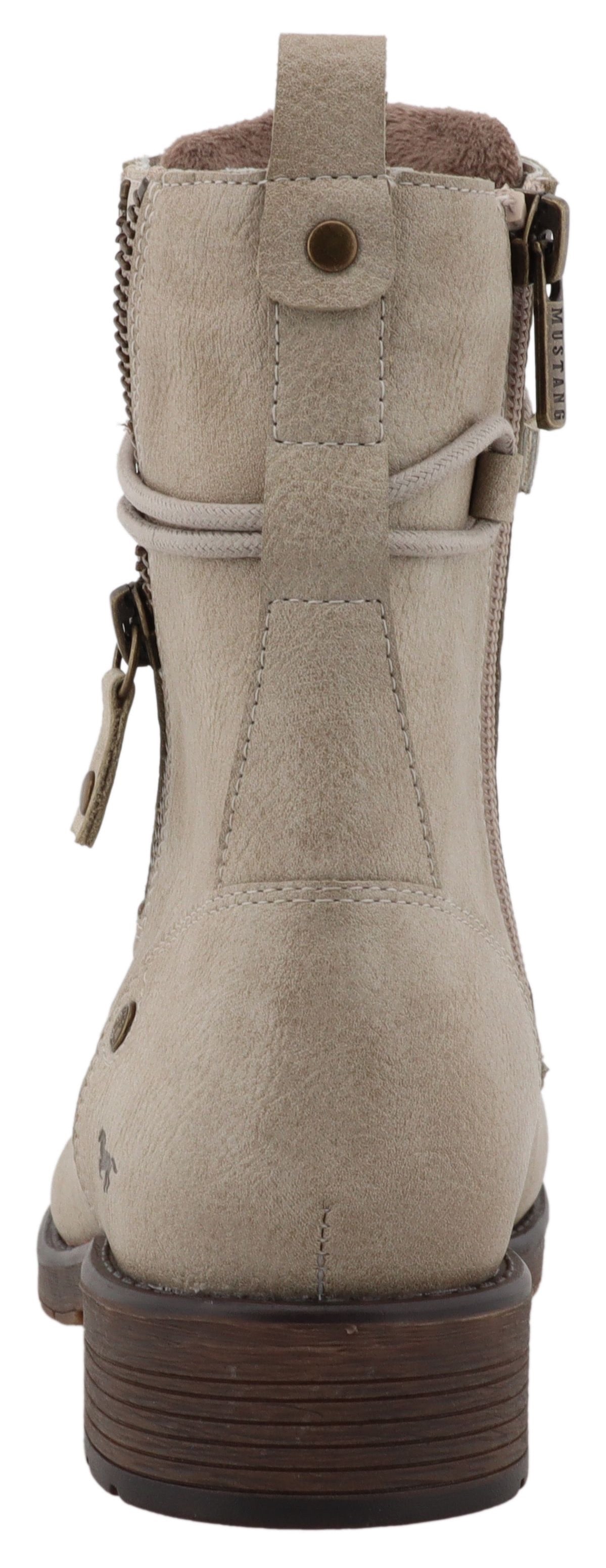 Mustang Shoes Bottes d'hiver »Elfi«  bottes d’hiver avec fermeture éclair et laçage marqué