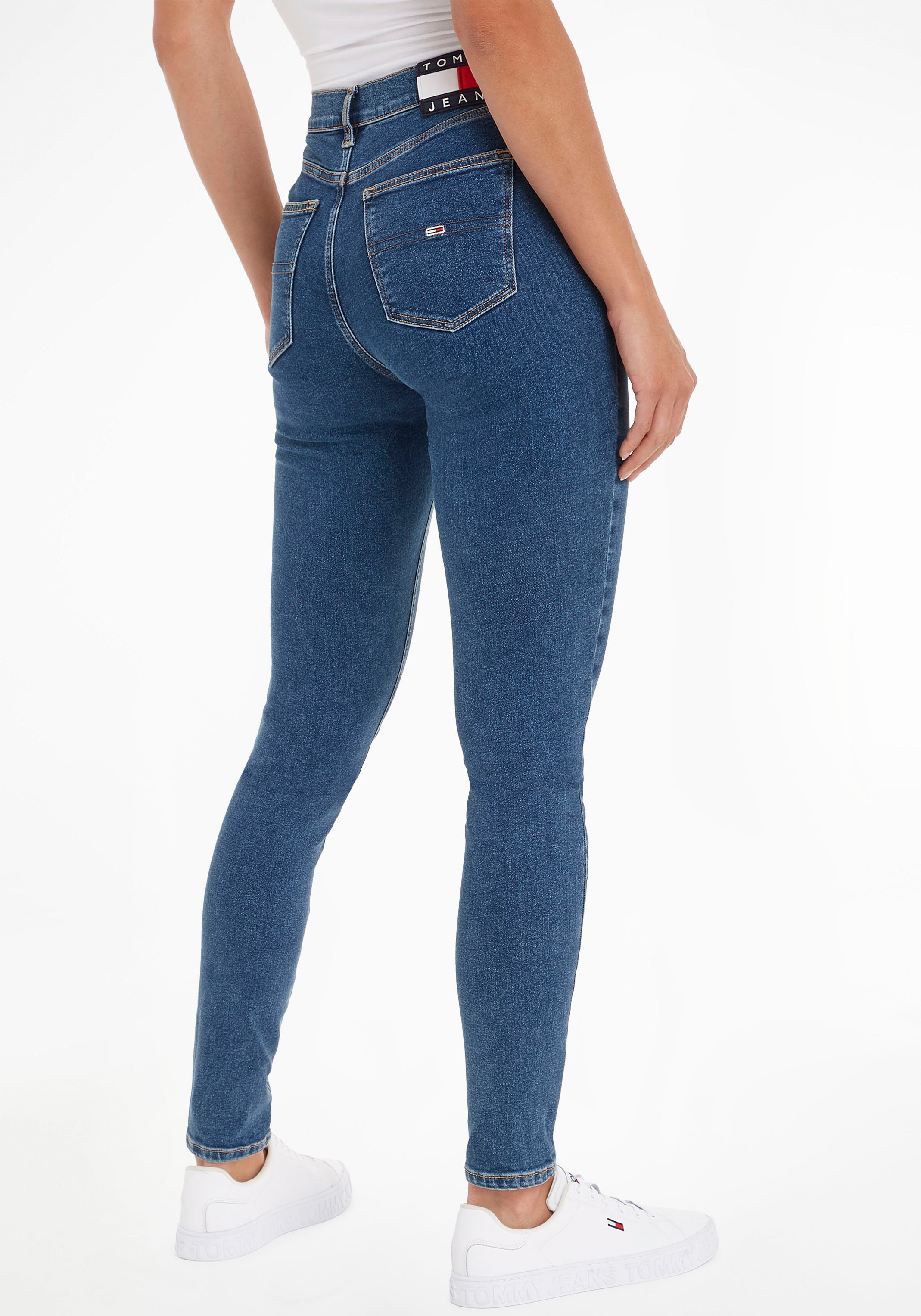 ♕ Tommy Jeans Skinny-fit-Jeans Label-Badge Jeans Tommy Passe kaufen mit »Nora«, hinten versandkostenfrei 