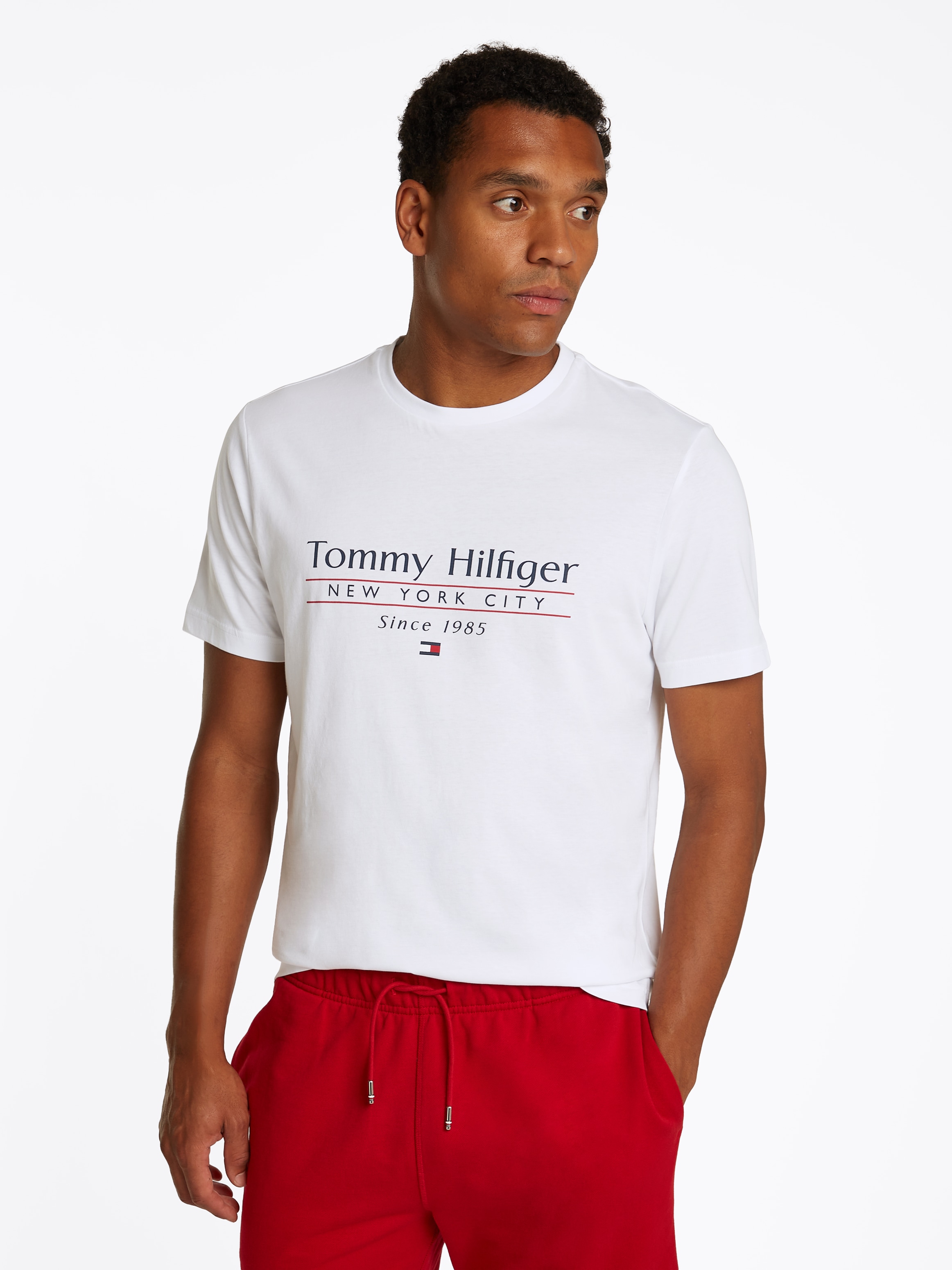 TOMMY HILFIGER T-Shirt »HILFIGER CENTER STACK TEE«, mit grossem Schriftprint