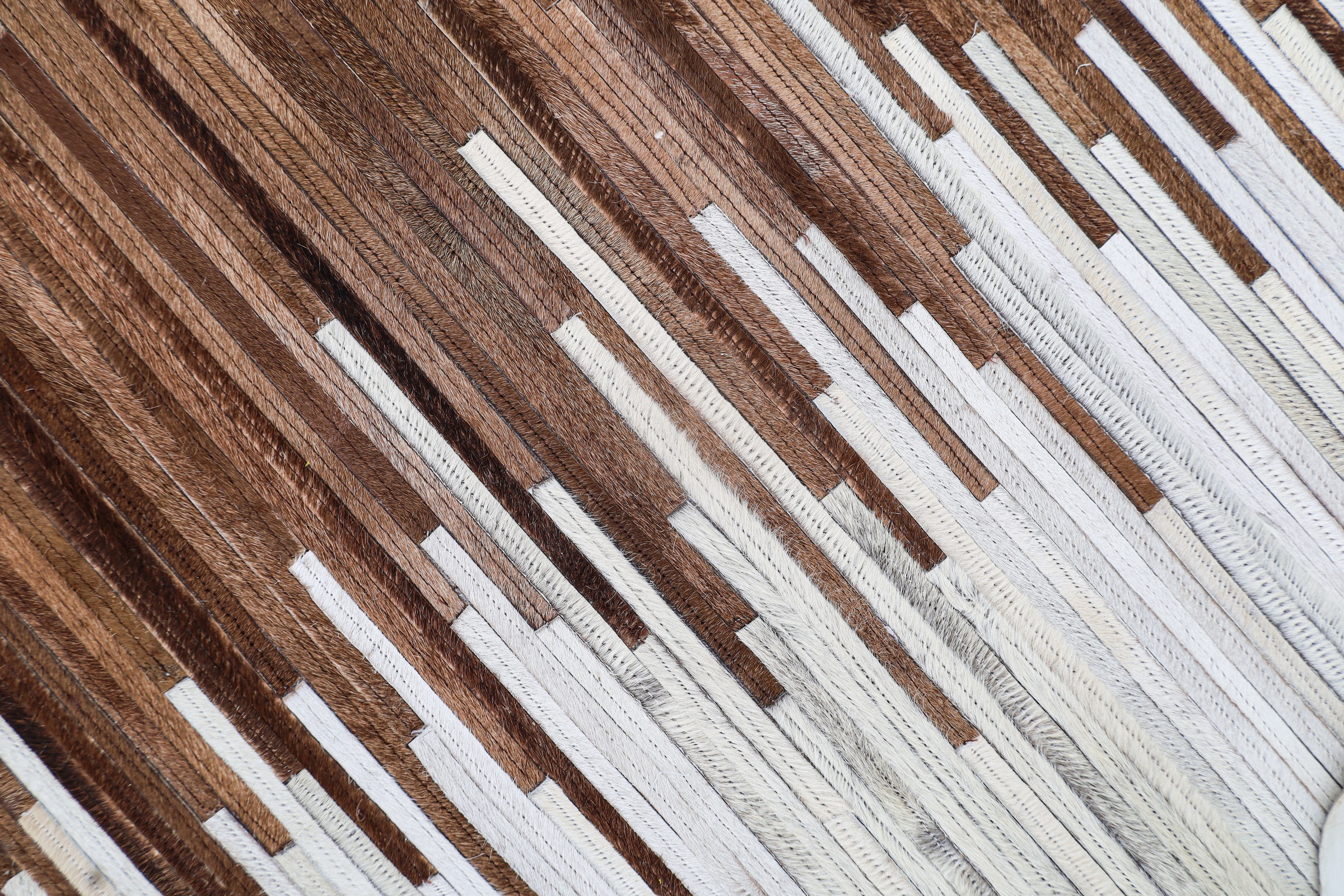 Myflair Möbel & Accessoires Tapis en fourrure »HIDE HARMONY, echtes Rinderfell« Rectangulaire 10 mm Höhe fait main, produit naturel, structure naturelle & look premium
