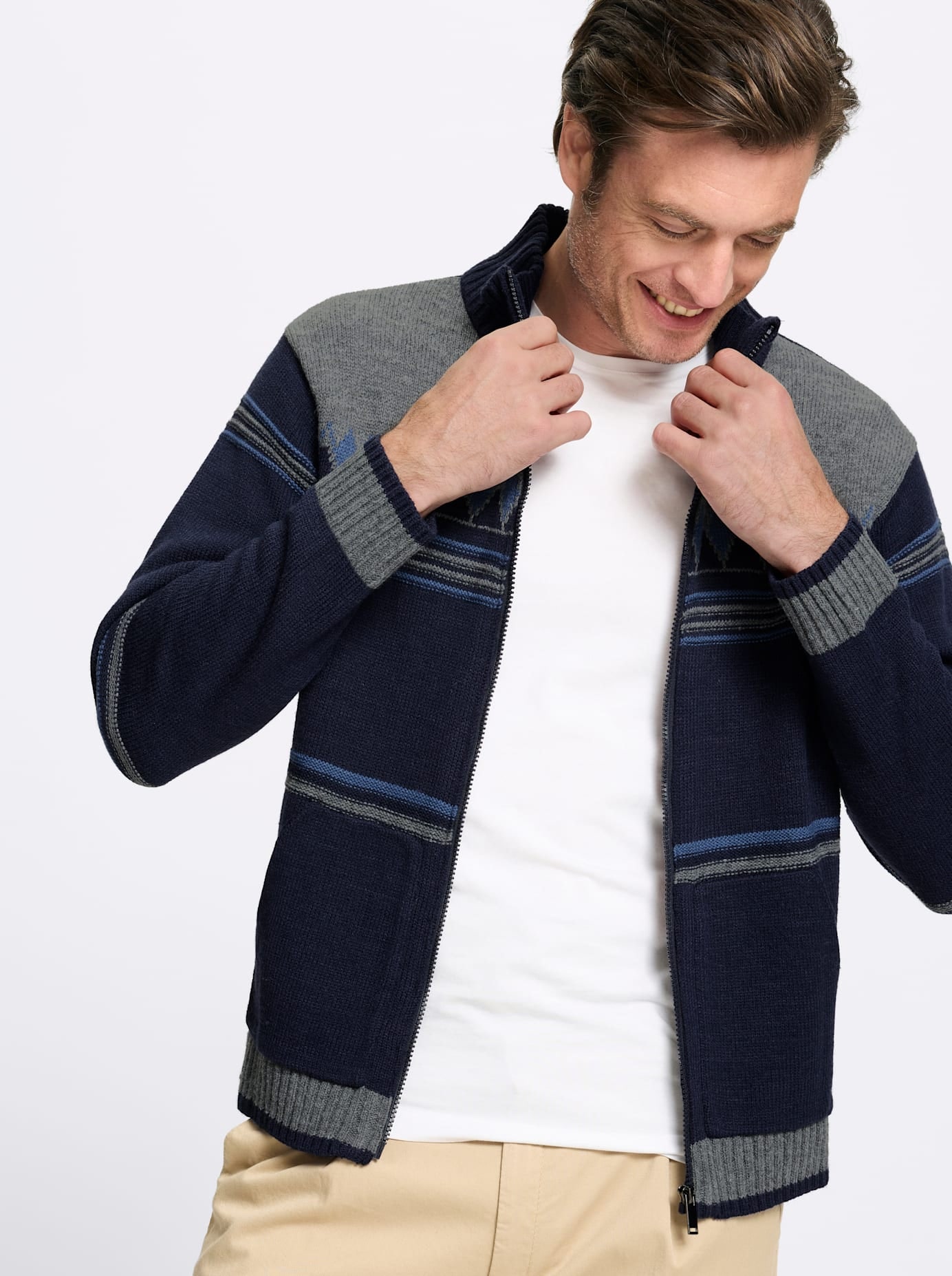 Catamaran Cardigan