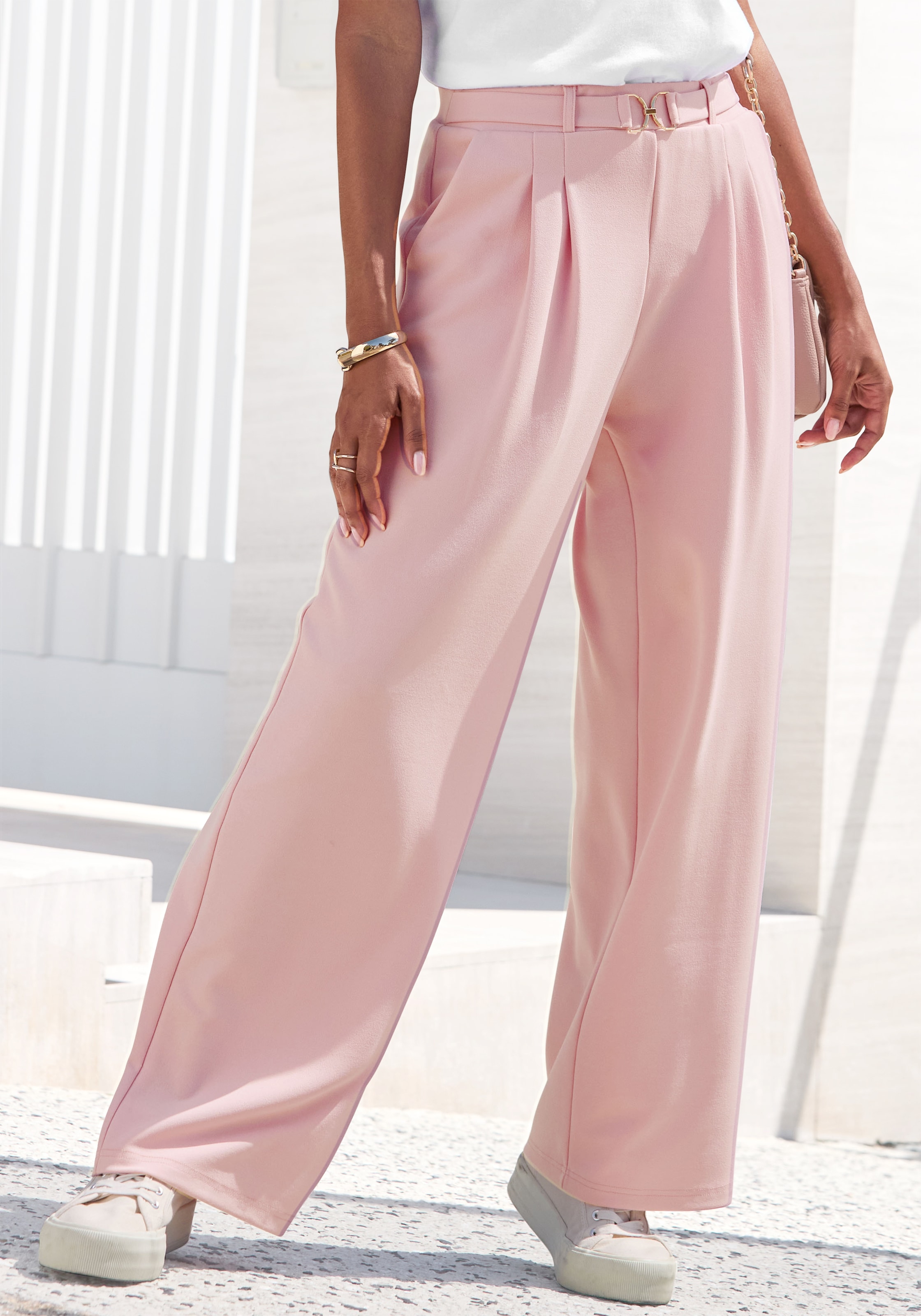 LASCANA Pantalon à enfiler »aus bügelfreier Ware mit weitem Bein«  Pantalon d'été, élégant et estival, chic business