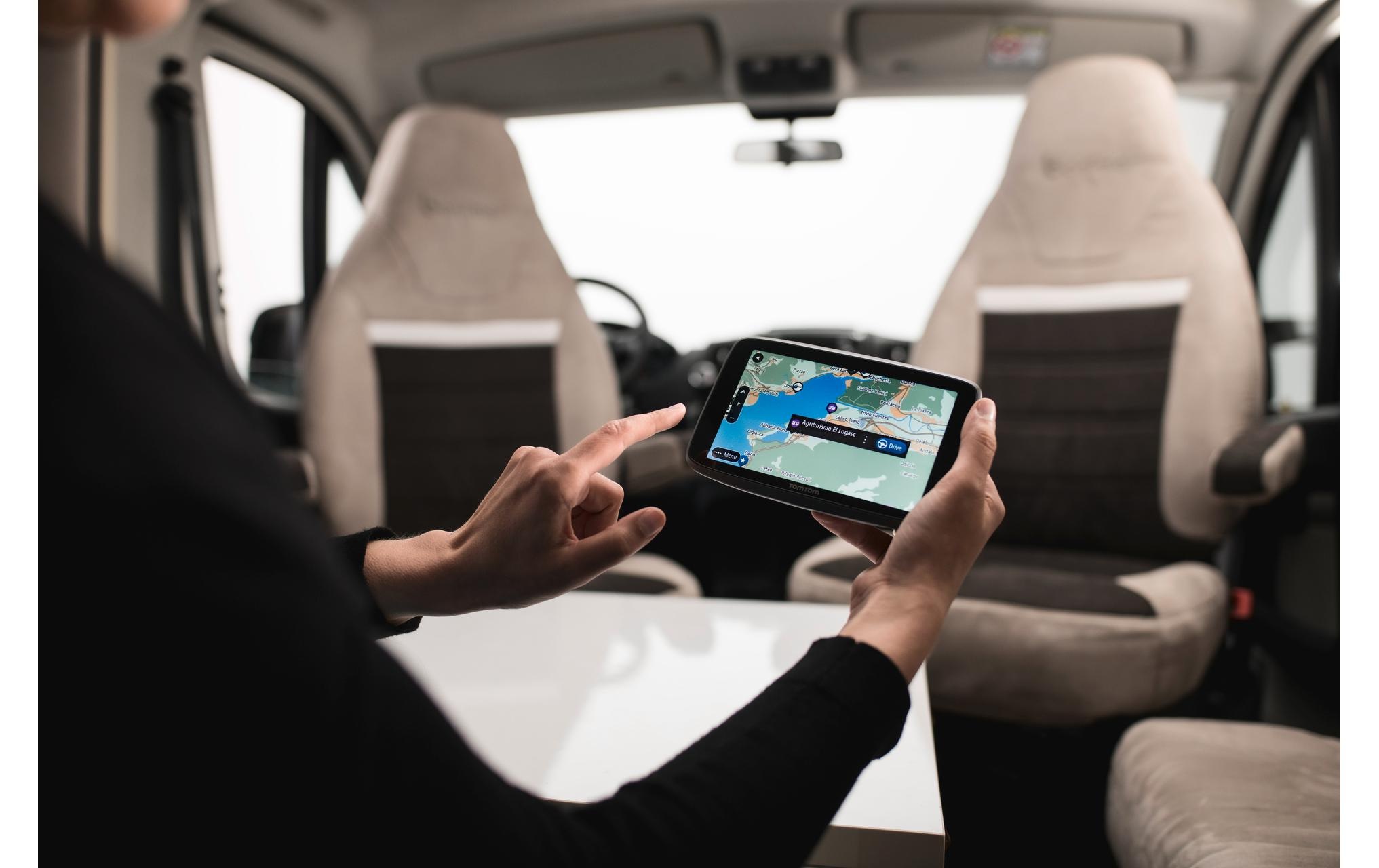 TomTom Navigationsgerät »GO Camper Tour 6 EU48«, (Europa (48 Länder) Karten-Updates)