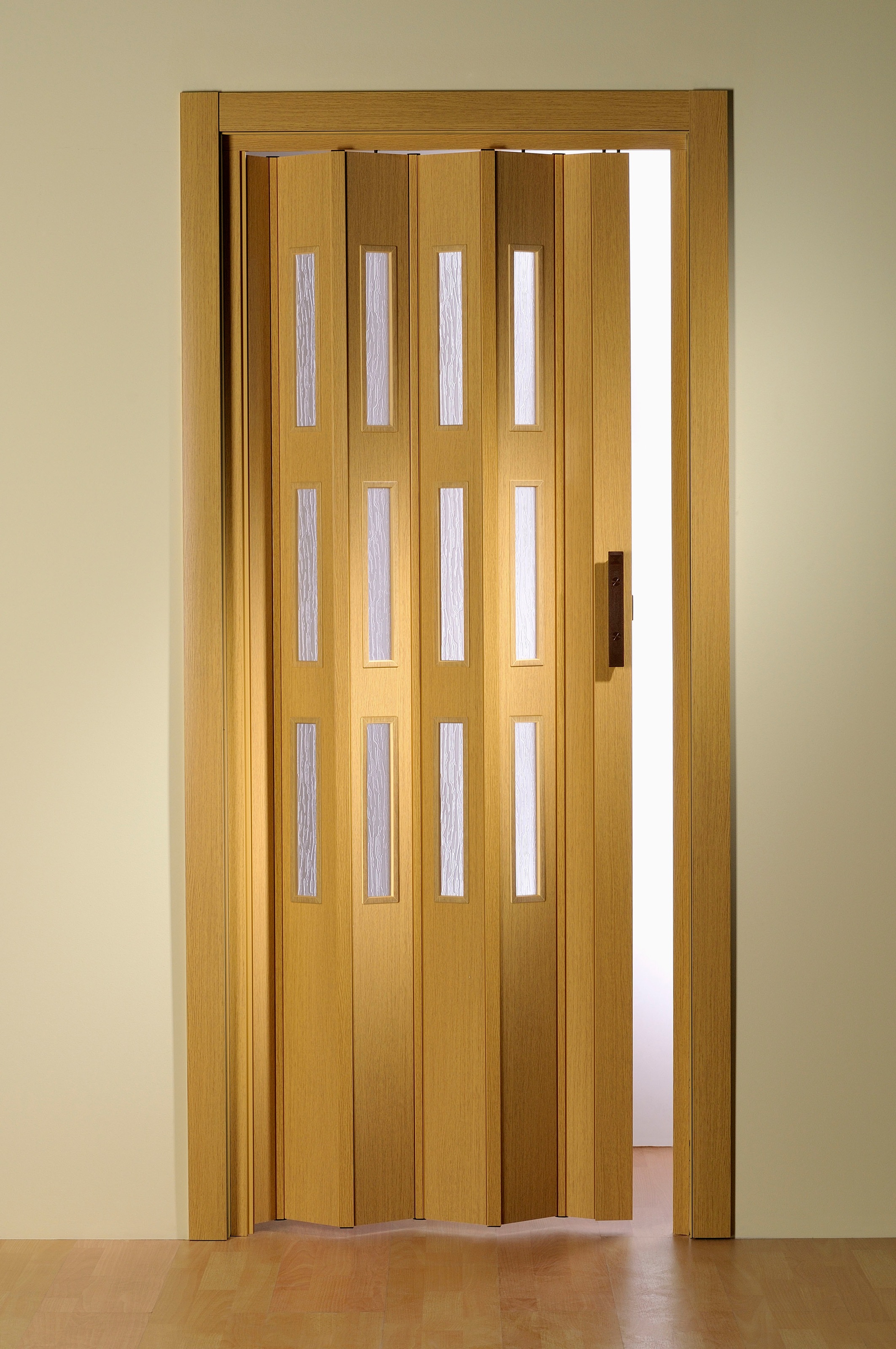 Image of Forte Falttür, Höhe nach Mass, Eichefarben mit Fenstern in Riffelstruktur bei Ackermann Versand Schweiz