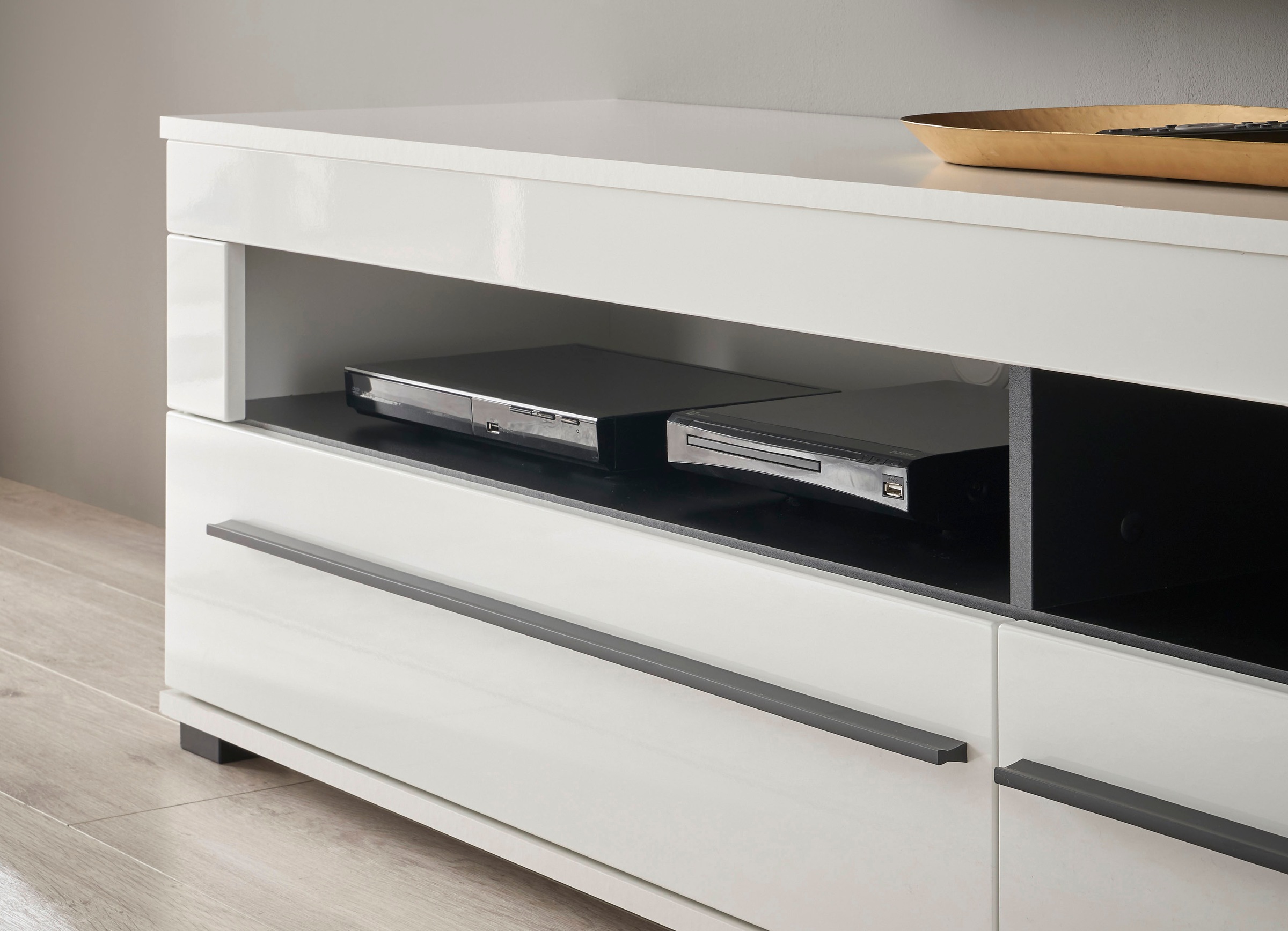 INOSIGN Wohnwand »Cantara, moderne Anbauwand, Wohnzimmer-Set, in Eiche Evoke oder Weiss«, (Set), enthält eine Vitrine, ein Lowboard und zwei Wandboards