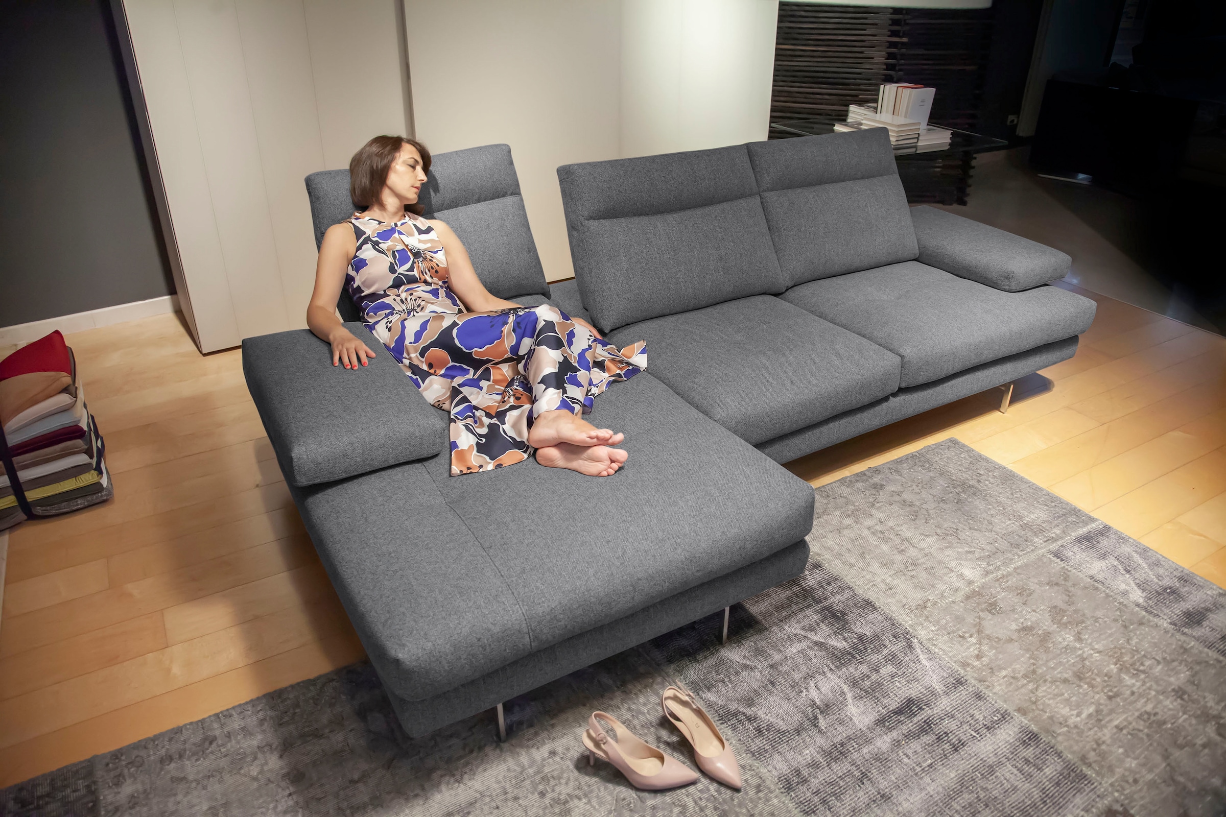 CALIA ITALIA Ecksofa »Toby Wing, B/T: 288/153 cm, Designsofa mit hohem Sitzkomfort, L-Form« inklusive Sitztiefenverstellung, Füsse in chrom glänzend