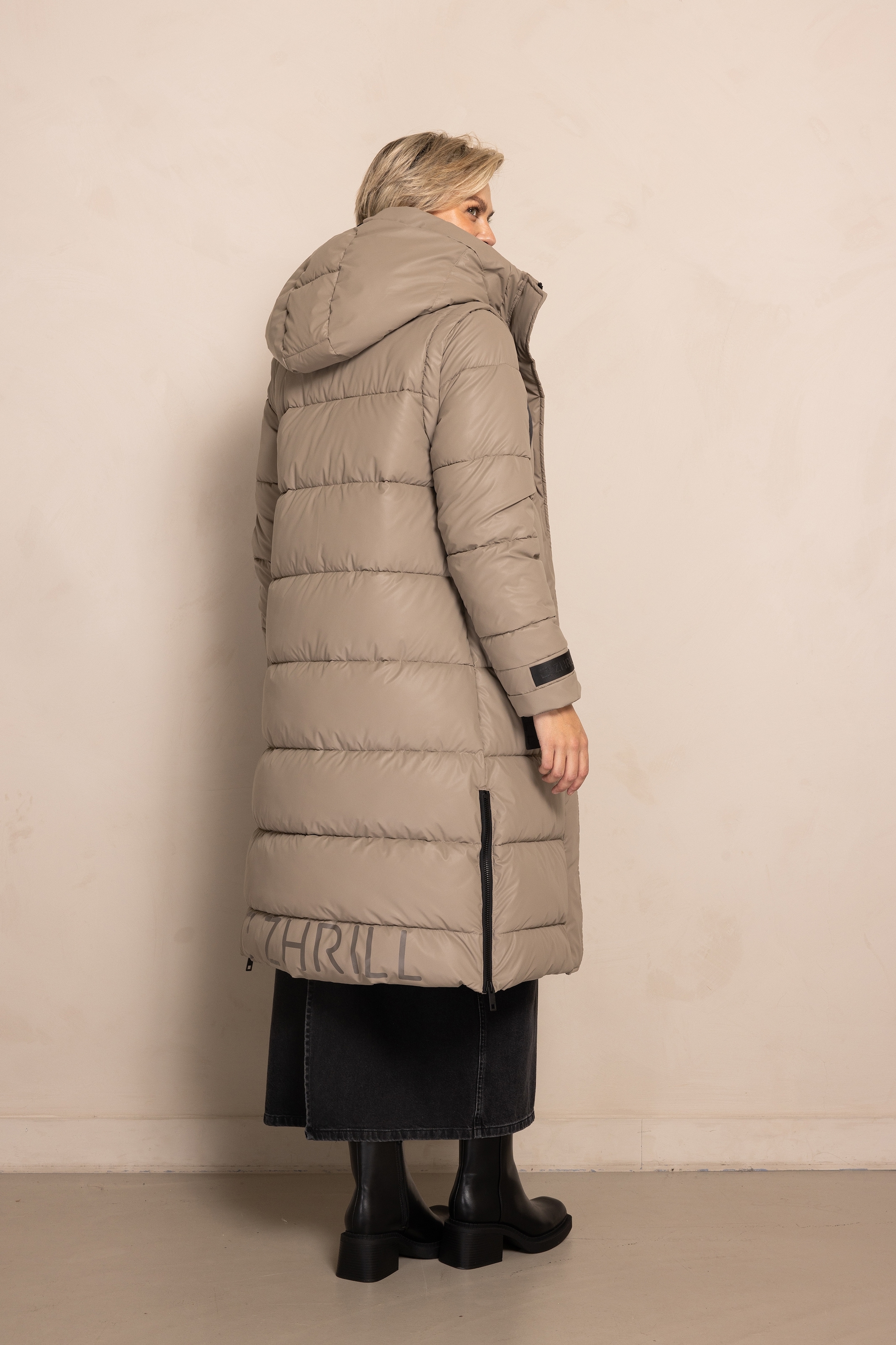 Zhrill Langjacke »ZHISI MAX NEW«, mit Kapuze, gesteppt, mit Kapuze