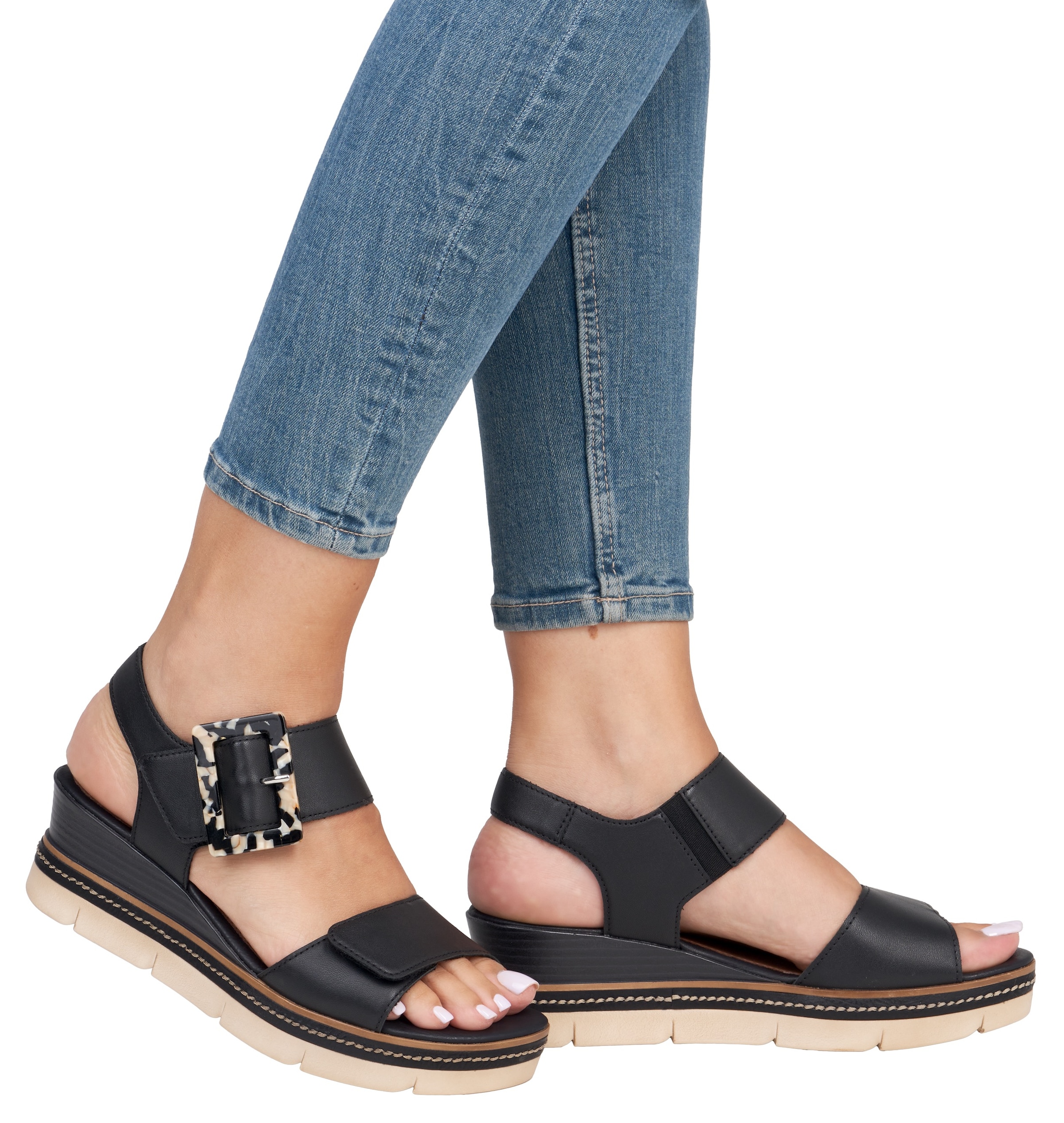 Remonte Sandales compensées »Elisabeth Hurley-Collection«  Keilabsatz, Riemensandale, Sommerschuh, auffällige Zierschnalle