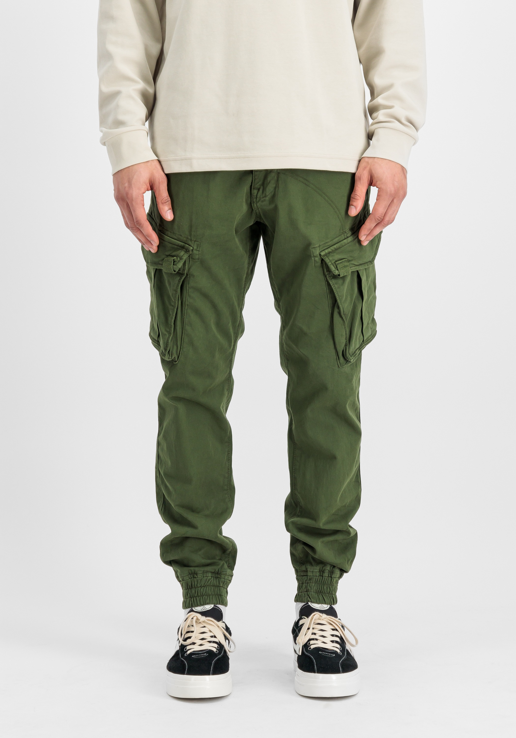 Image of Alpha Industries Cargohose "ohne Federkern, ohne Kopfteilverstellung, ohne Bettfunktion, ohne Stauraum, ohne TV-motorisch"